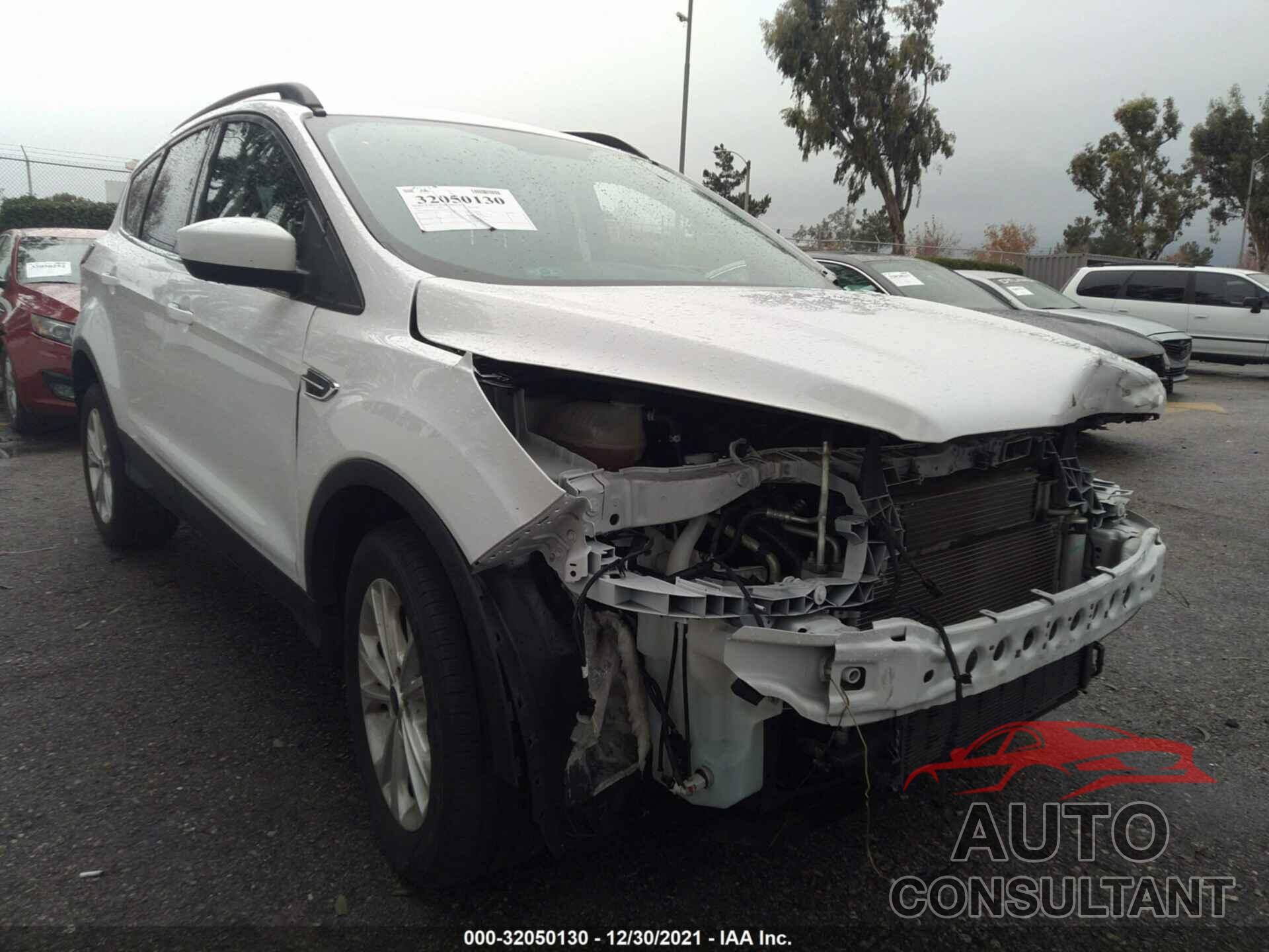 FORD ESCAPE 2017 - 1FMCU0GD7HUE96943