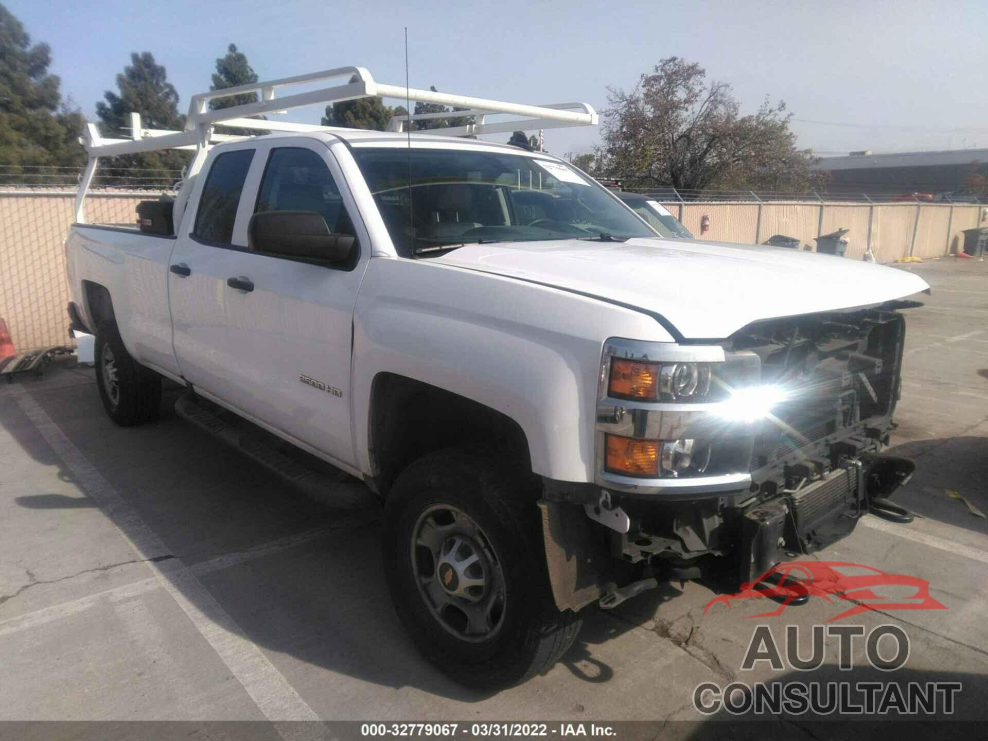 CHEVROLET SILVERADO 2500HD 2017 - 1GC2CUEG3HZ354390