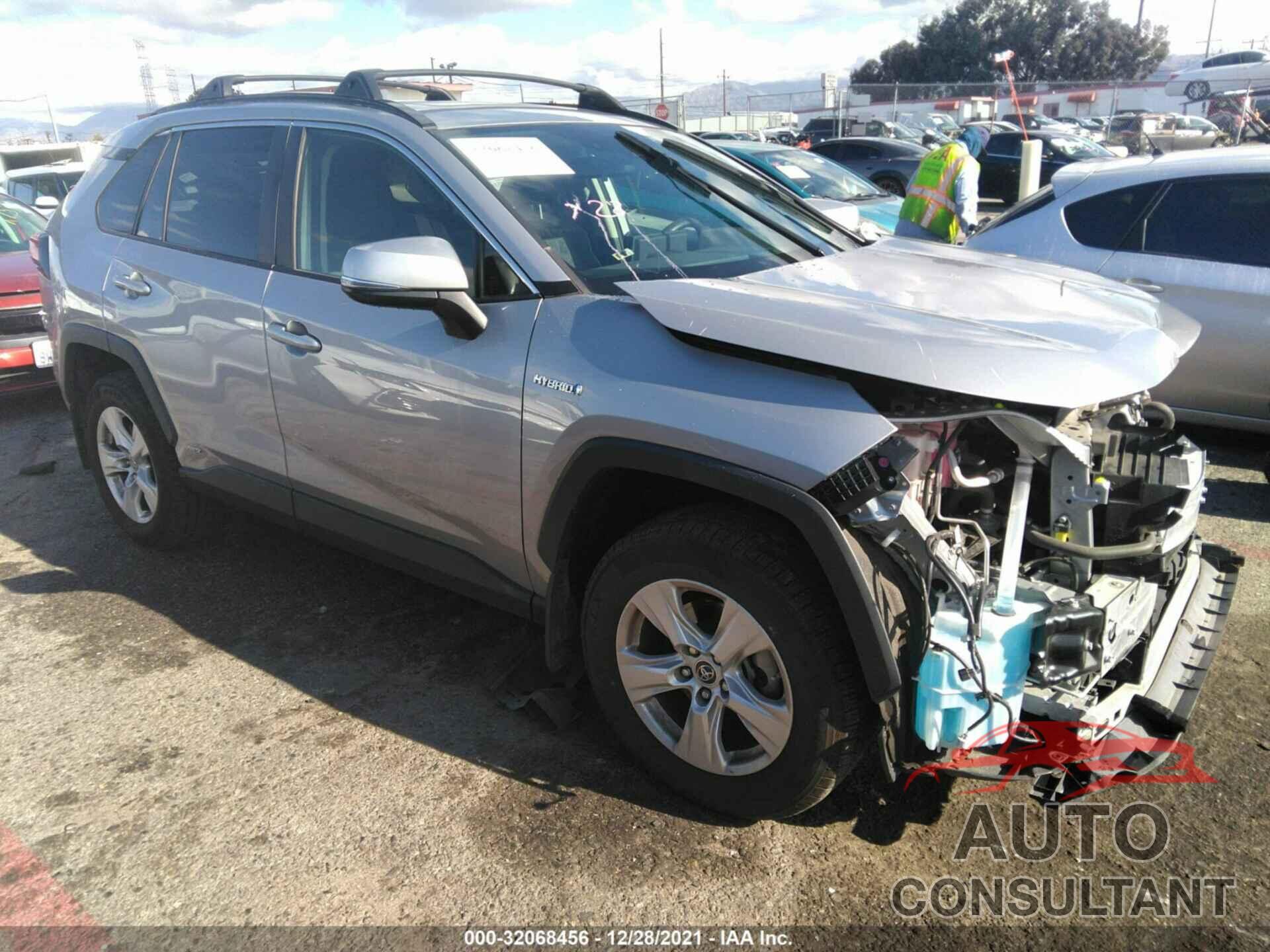 TOYOTA RAV4 2019 - JTMRWRFV3KD015844