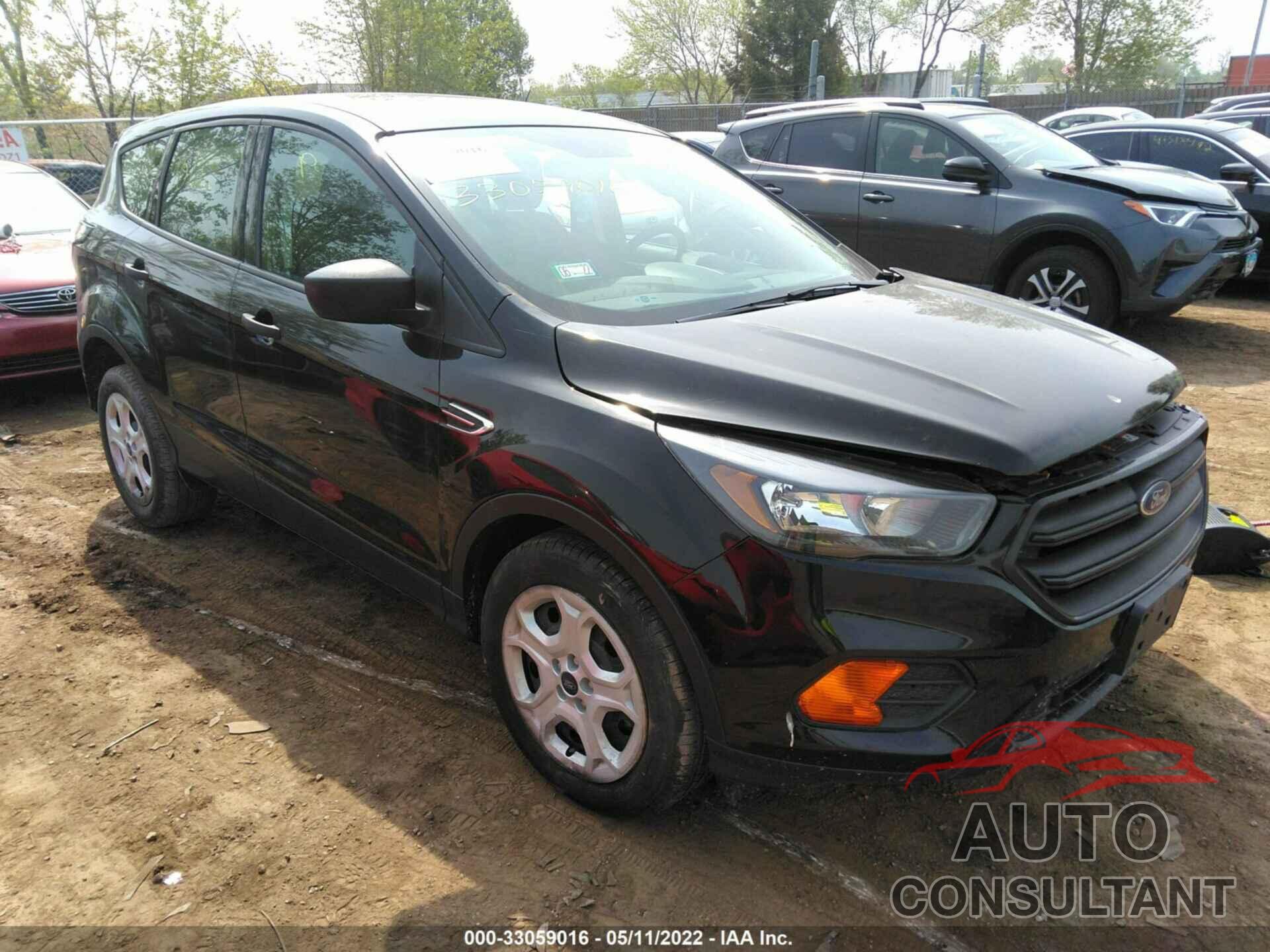 FORD ESCAPE 2018 - 1FMCU0F70JUB27200