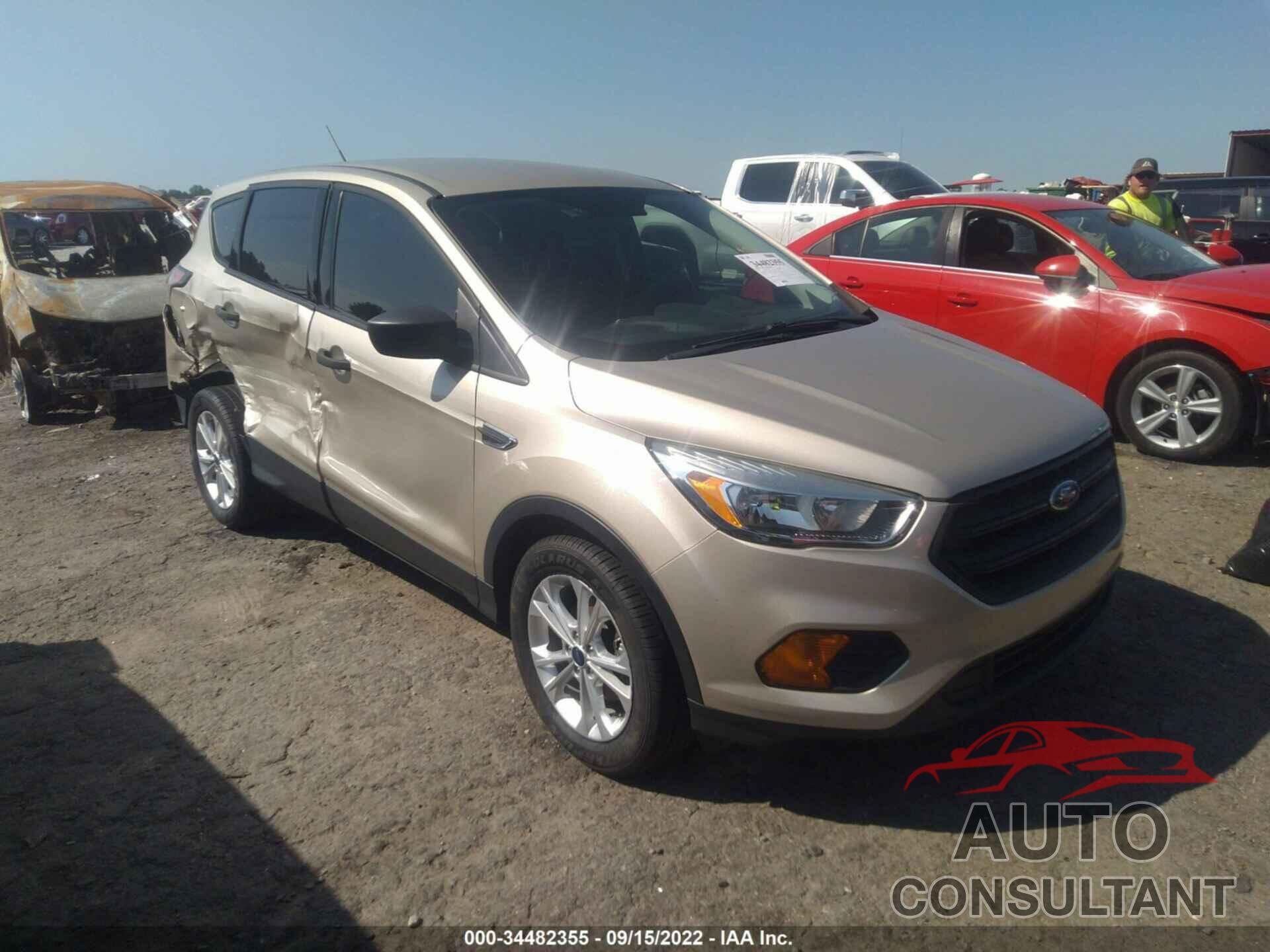 FORD ESCAPE 2017 - 1FMCU0F74HUA74916