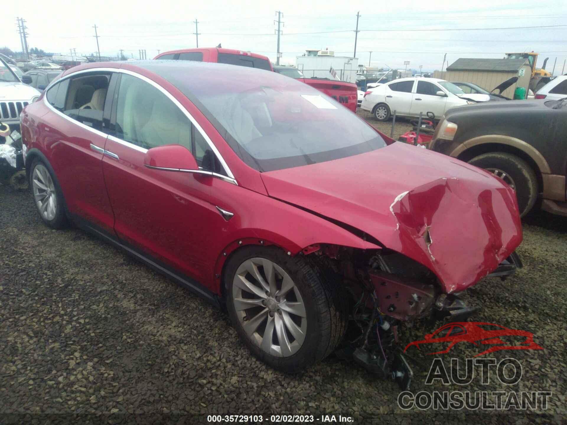 TESLA MODEL X 2018 - 5YJXCAE29JF129203