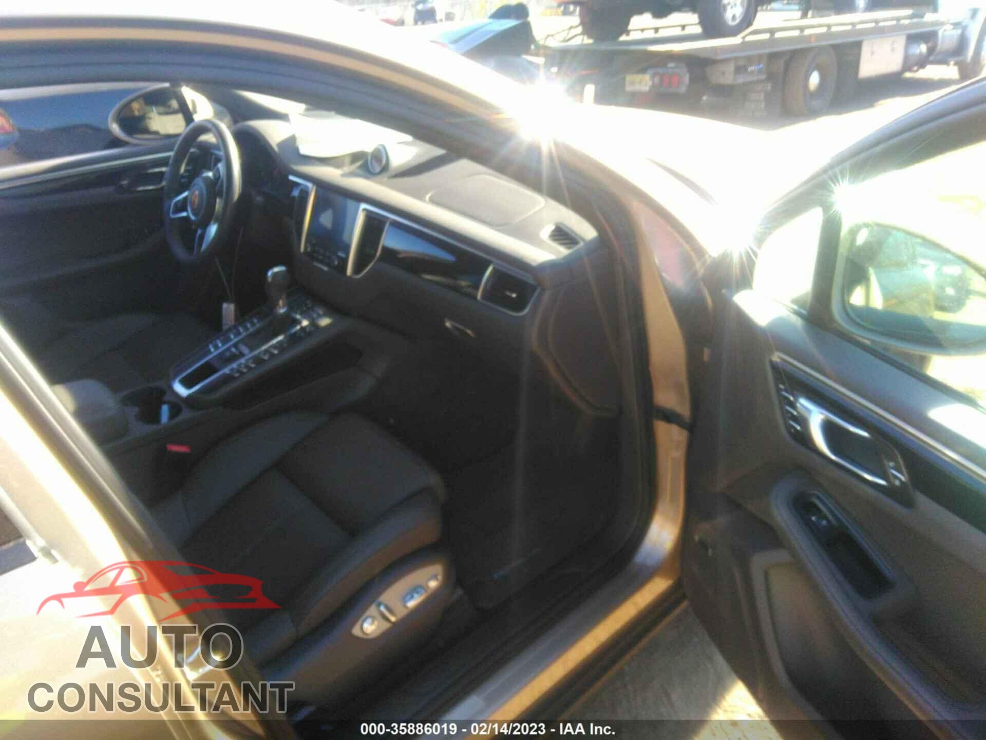 PORSCHE MACAN 2018 - WP1AA2A57JLB05804