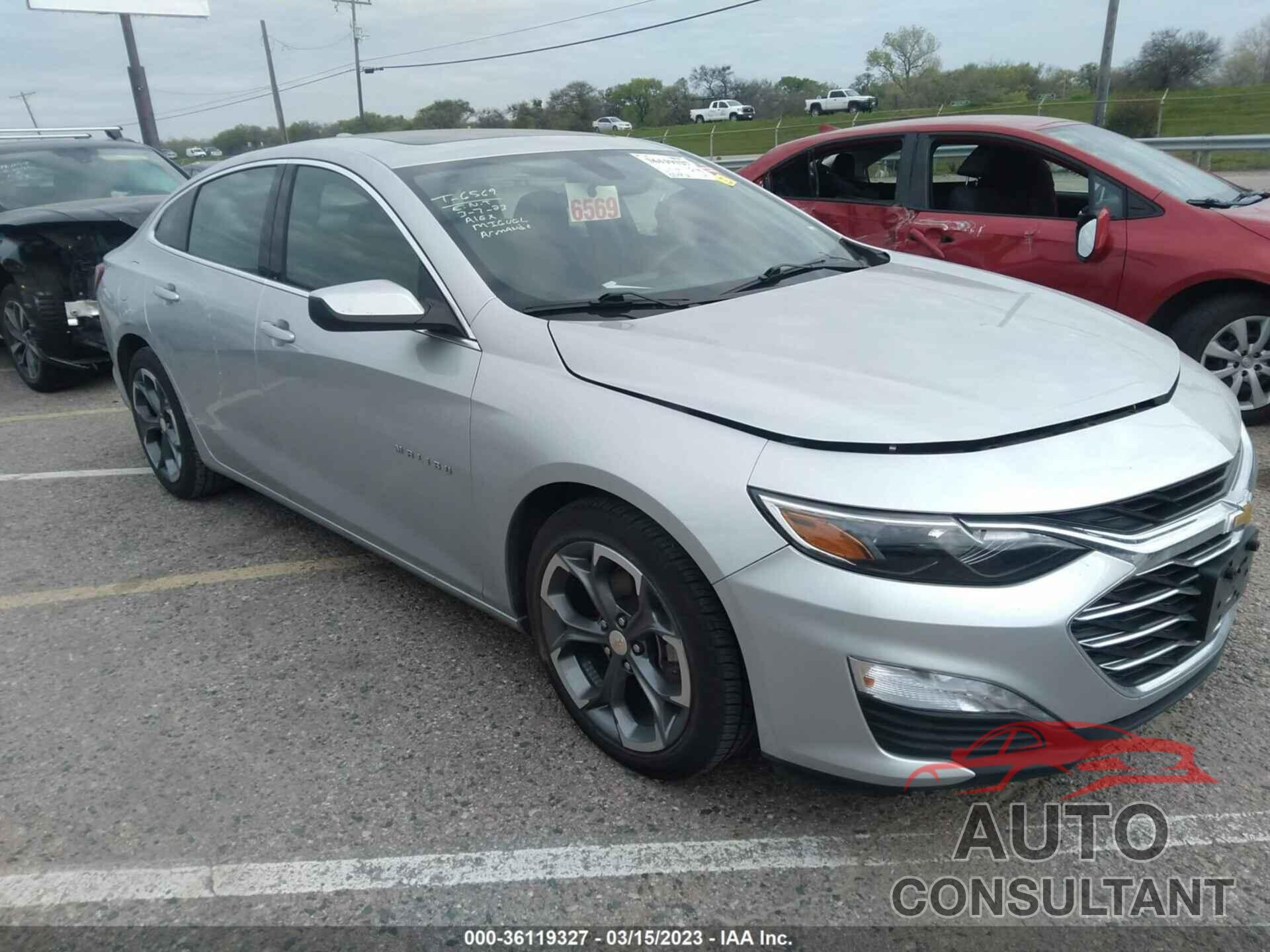 CHEVROLET MALIBU 2021 - 1G1ZD5ST6MF029143