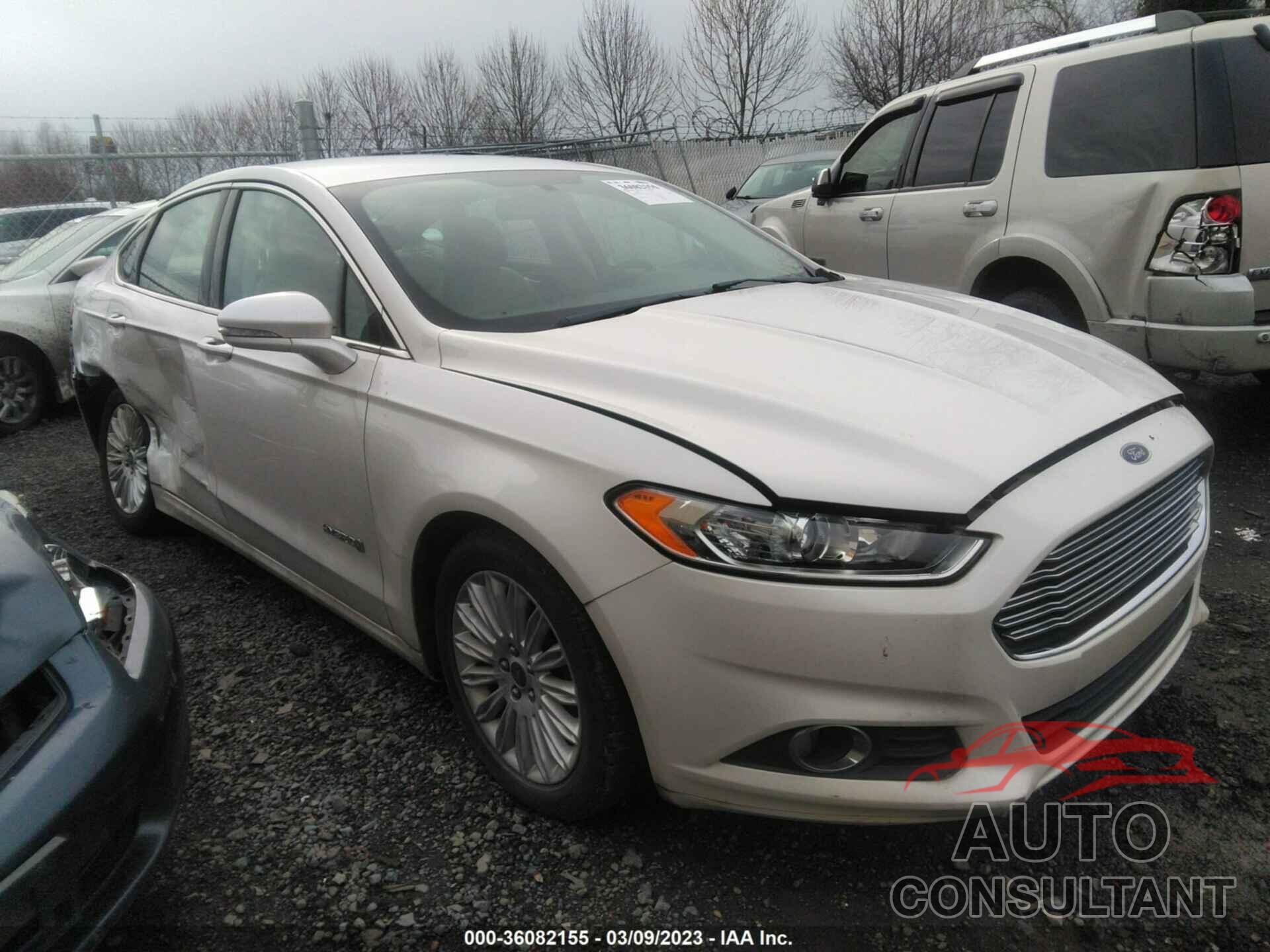 FORD FUSION 2015 - 3FA6P0LU4FR261845