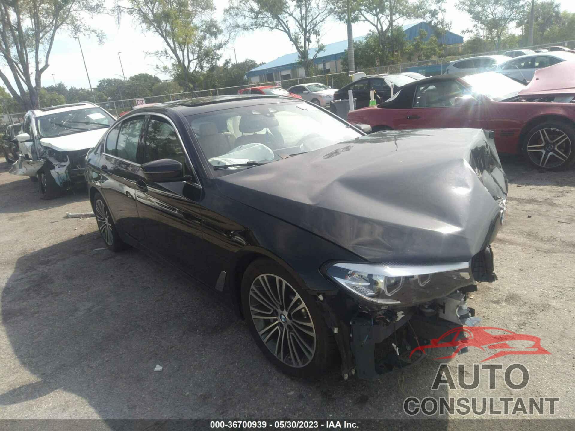 BMW 5 SERIES 2019 - WBAJA5C57KBX49131