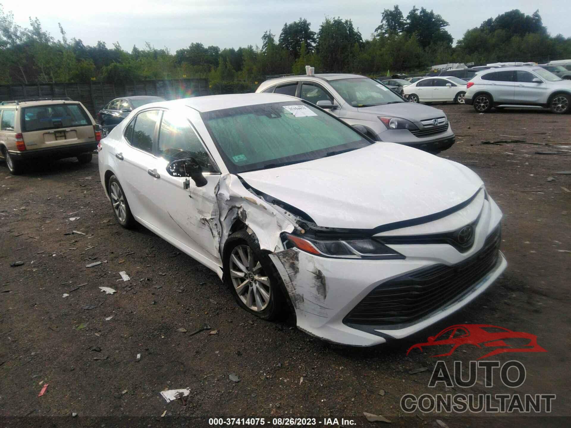 TOYOTA CAMRY 2018 - JTNB11HK3J3011233
