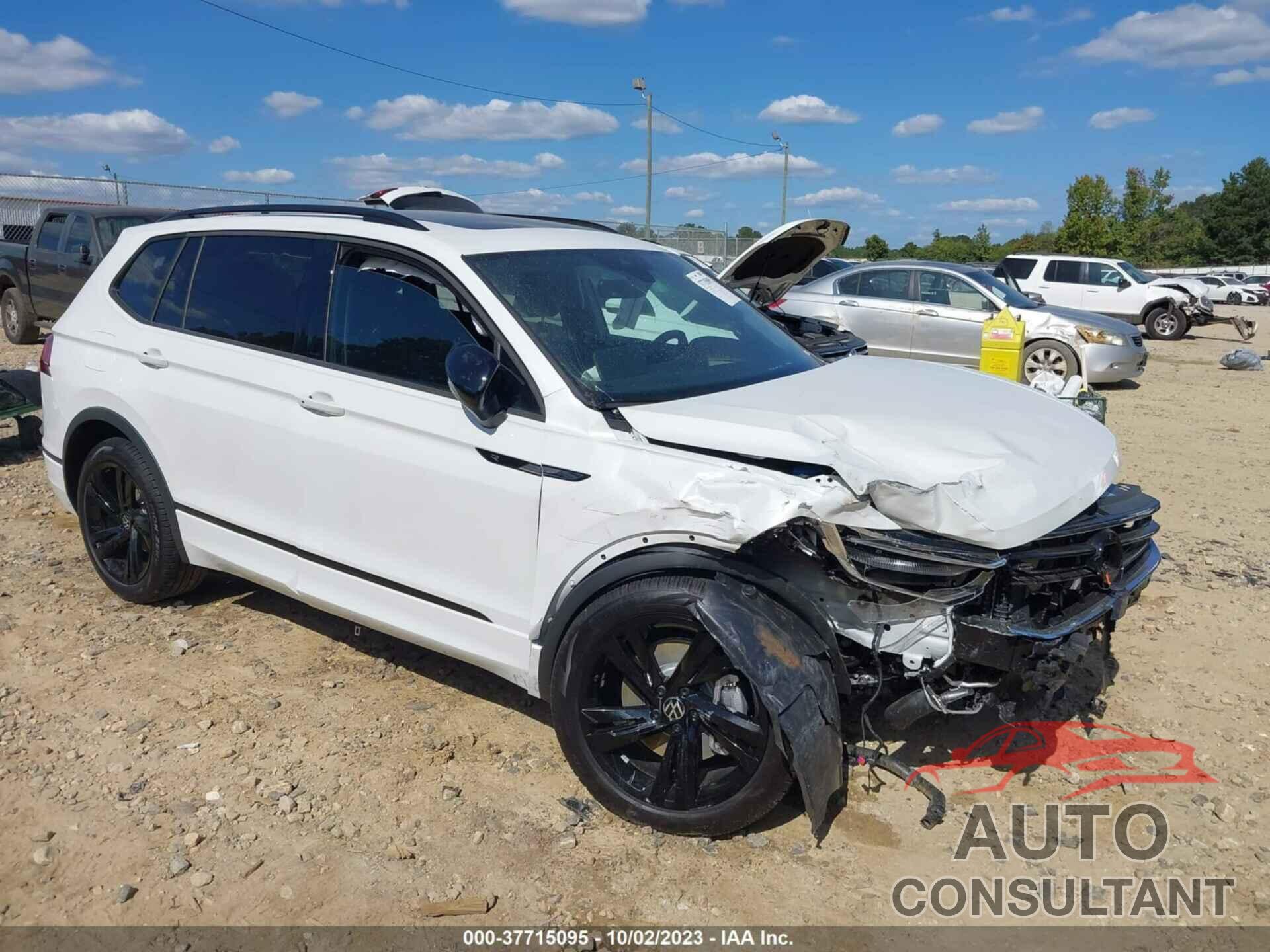 VOLKSWAGEN TIGUAN 2023 - 3VVCB7AX4PM124955