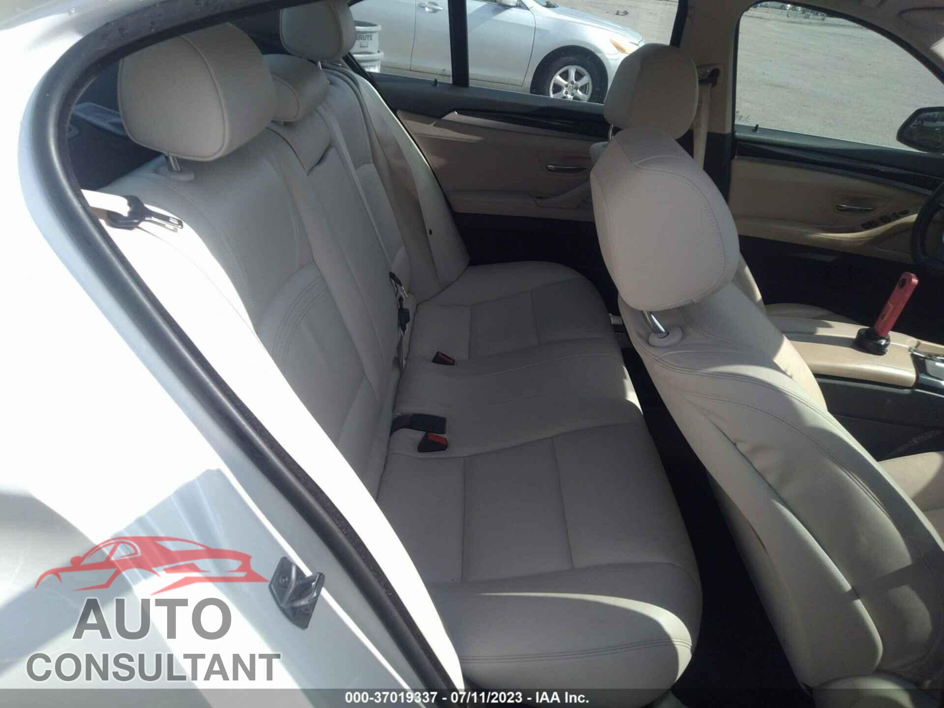 BMW 528I 2016 - WBA5A5C58GG351163