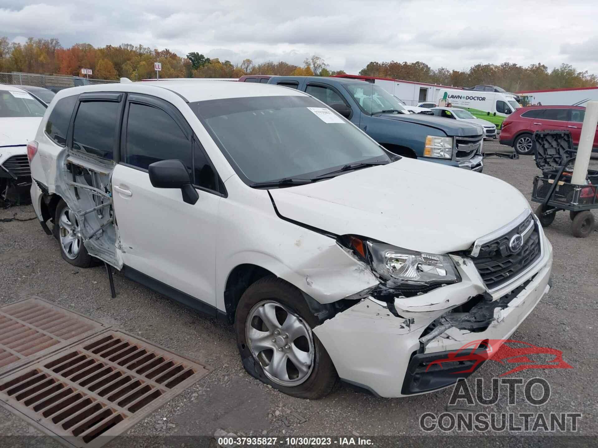 SUBARU FORESTER 2018 - JF2SJAAC0JG580087