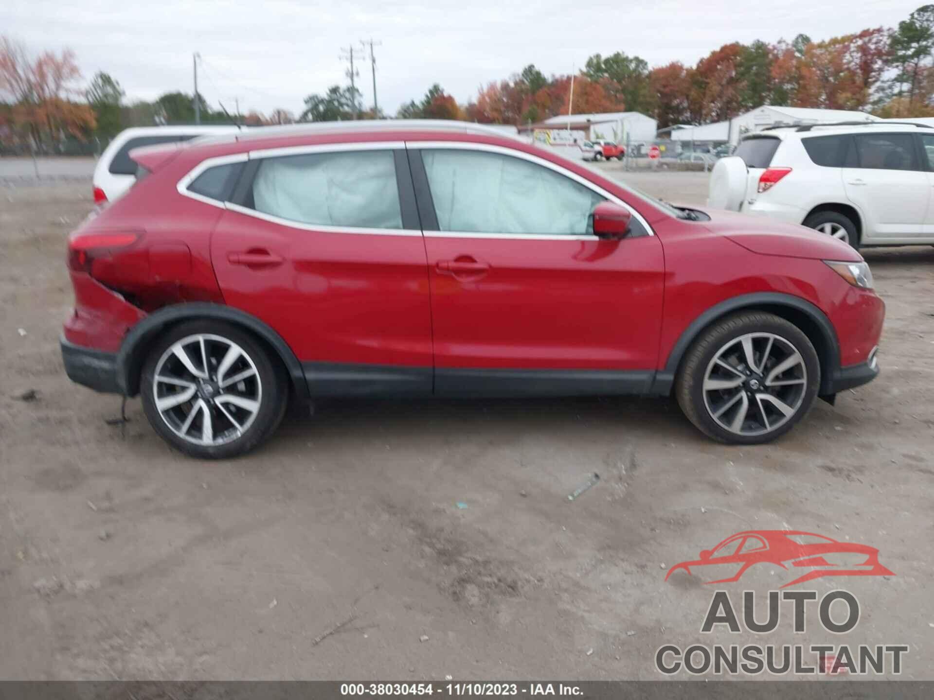 NISSAN ROGUE SPORT 2018 - JN1BJ1CRXJW201010