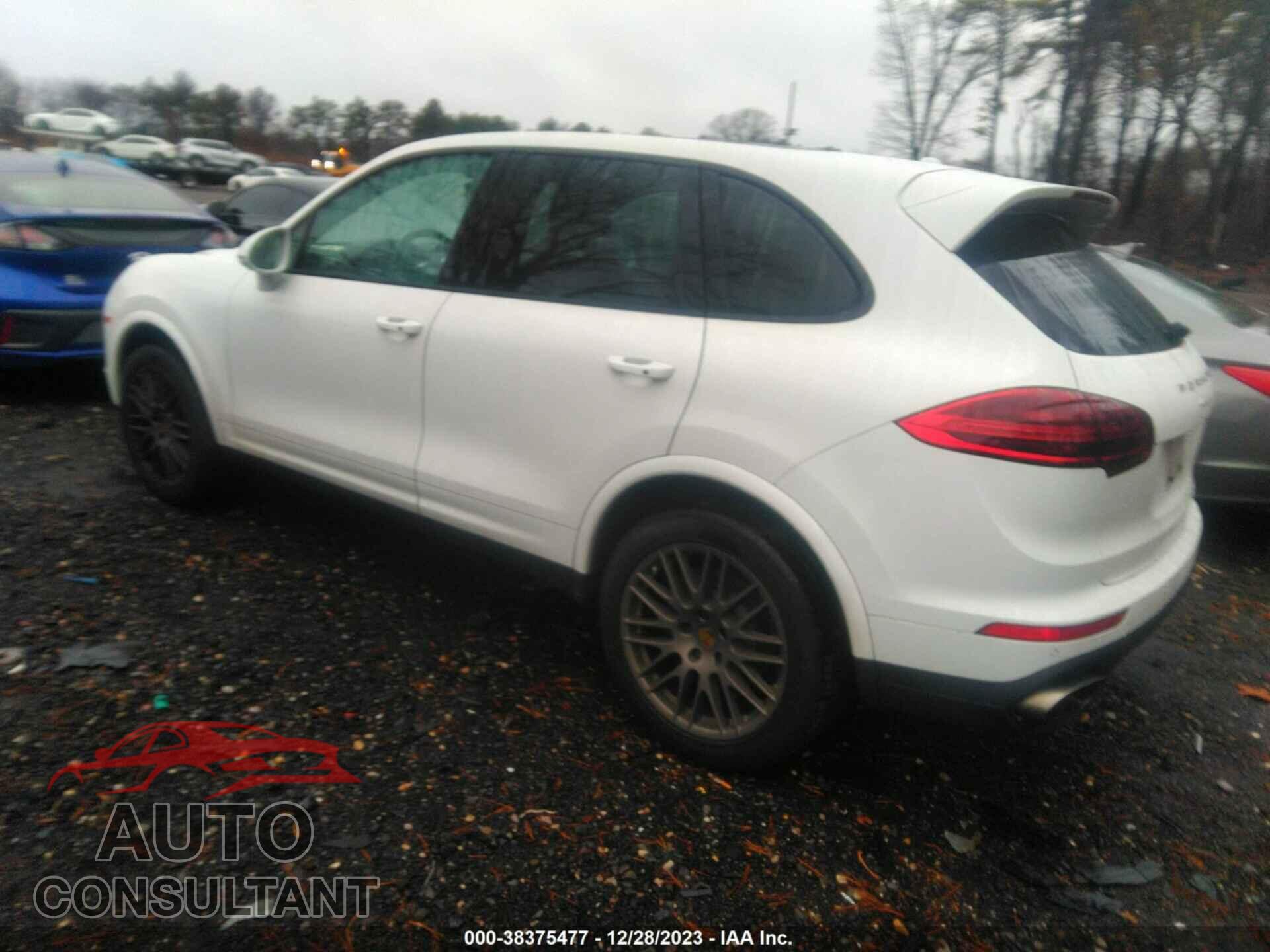 PORSCHE CAYENNE 2018 - WP1AA2A24JKA00004