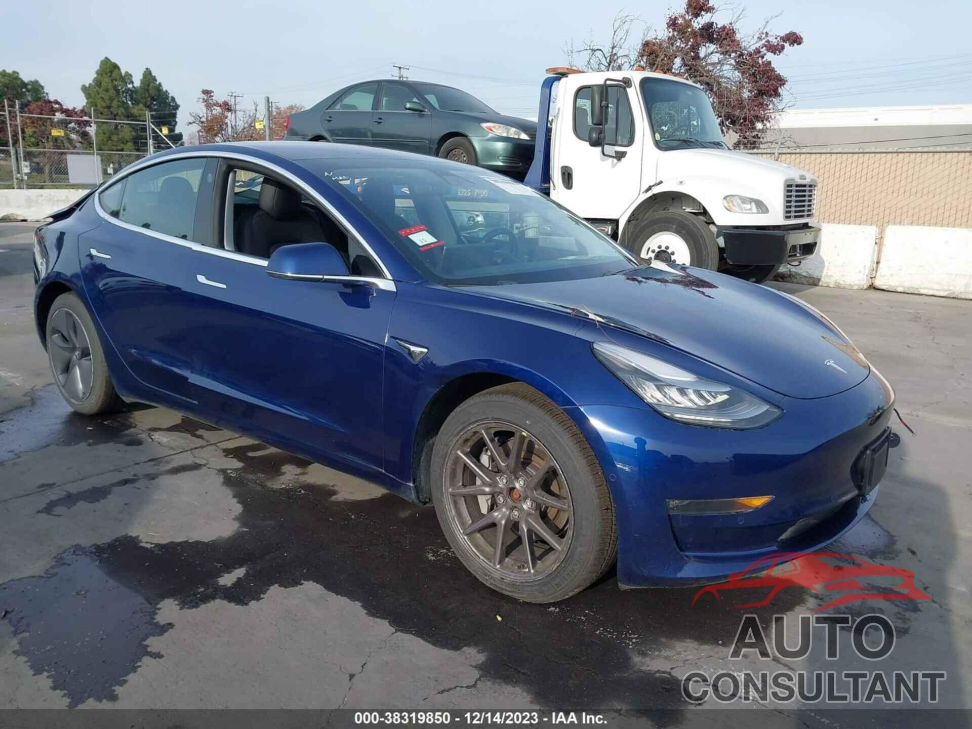 TESLA MODEL 3 2018 - 5YJ3E1EB4JF105027
