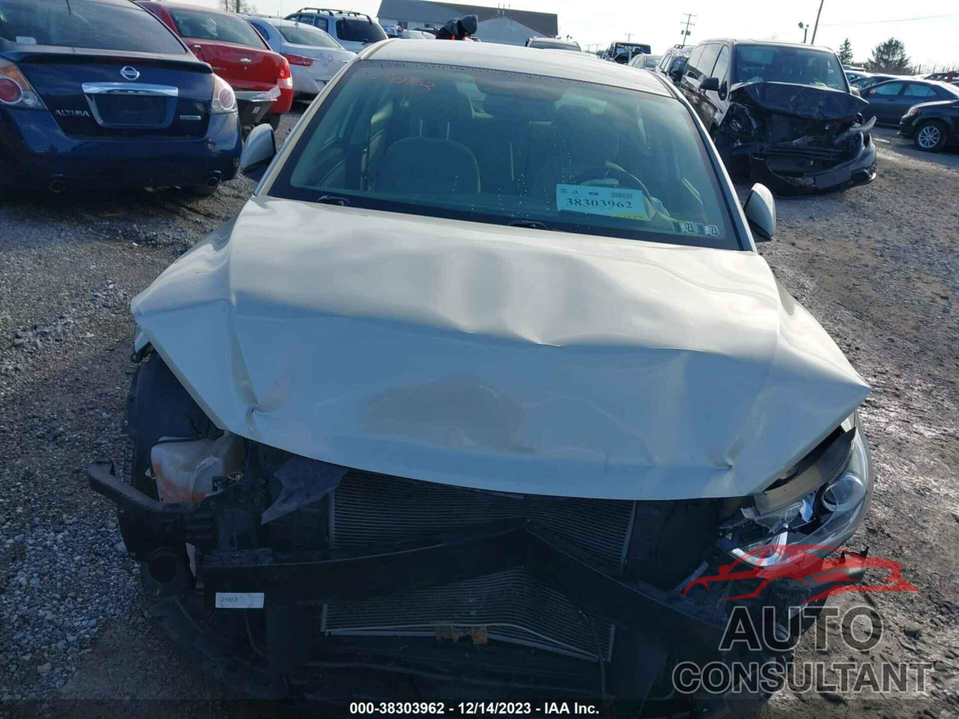 HYUNDAI ELANTRA 2018 - 5NPD84LF2JH368931