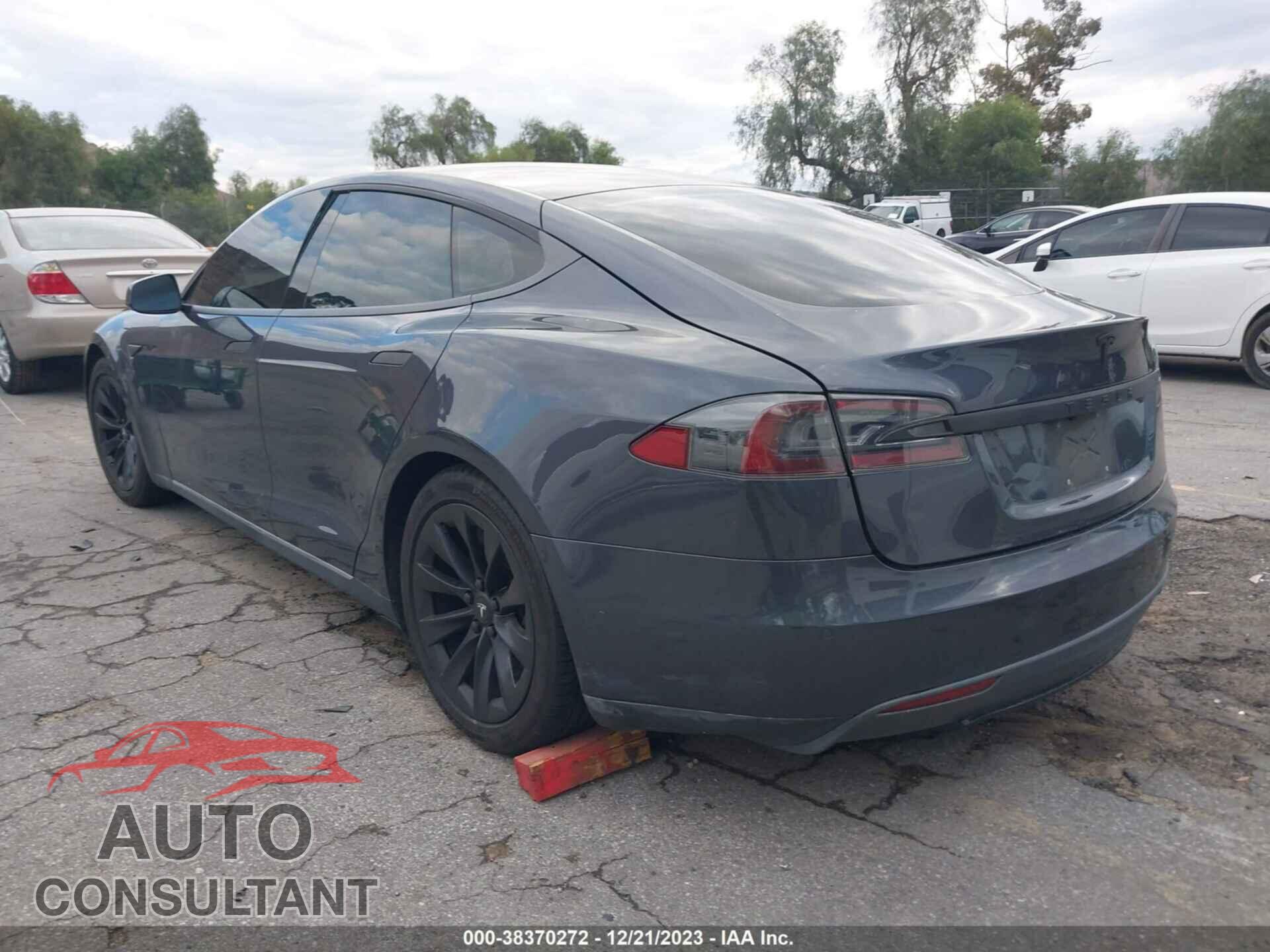 TESLA MODEL S 2015 - 5YJSA1E14FF120293