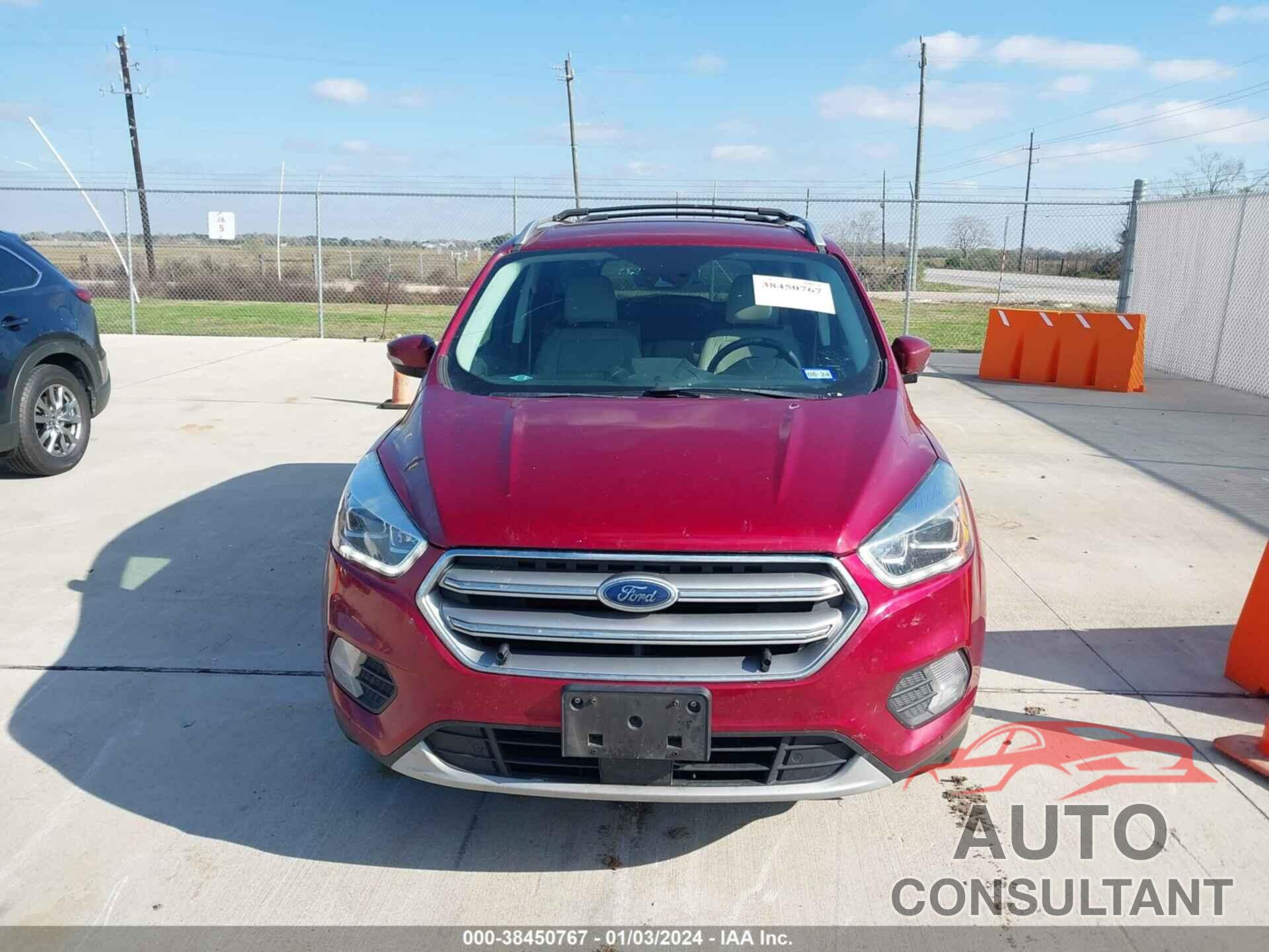 FORD ESCAPE 2017 - 1FMCU0JD3HUB45732