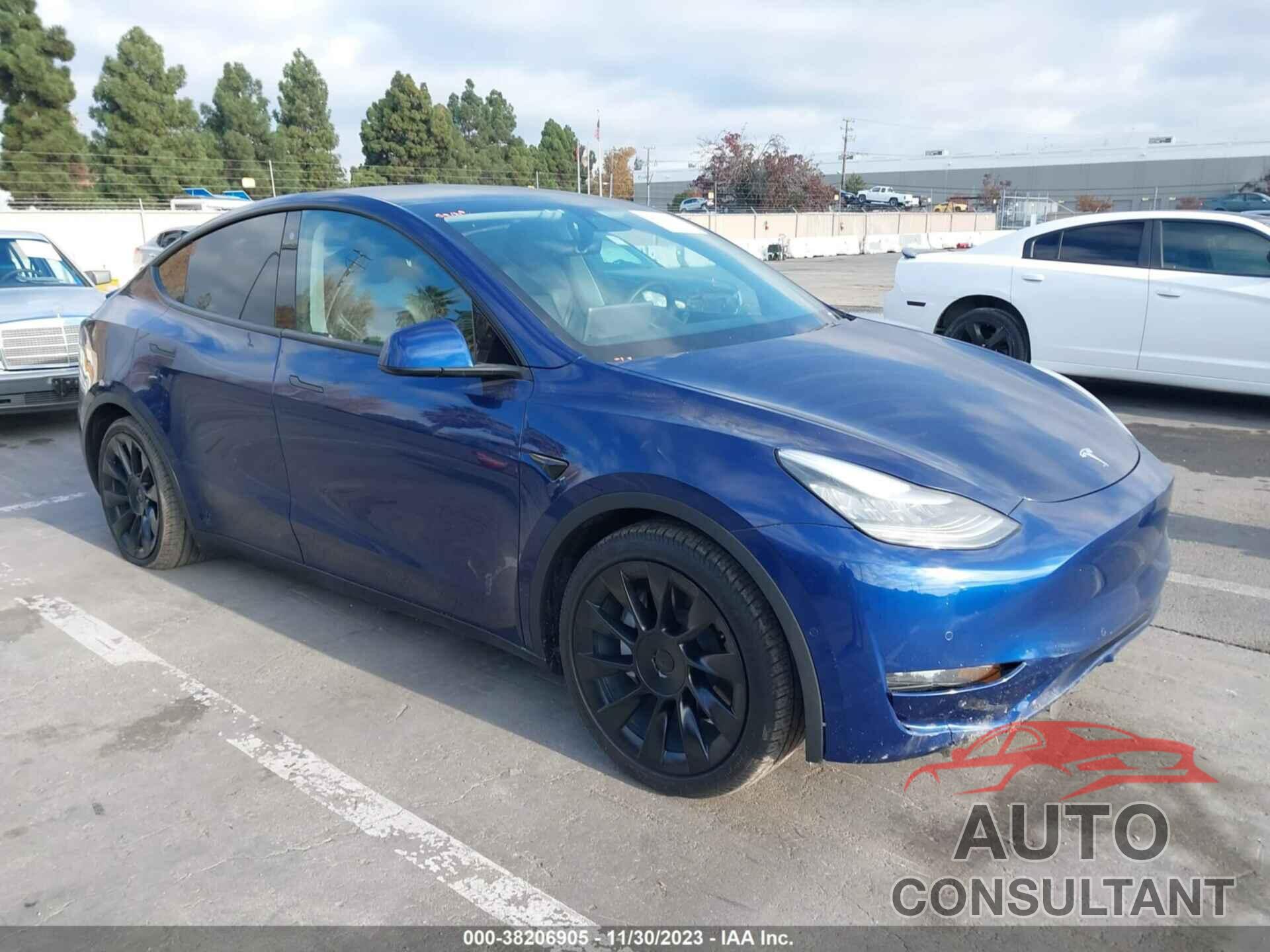 TESLA MODEL Y 2020 - 5YJYGDEF6LF000139