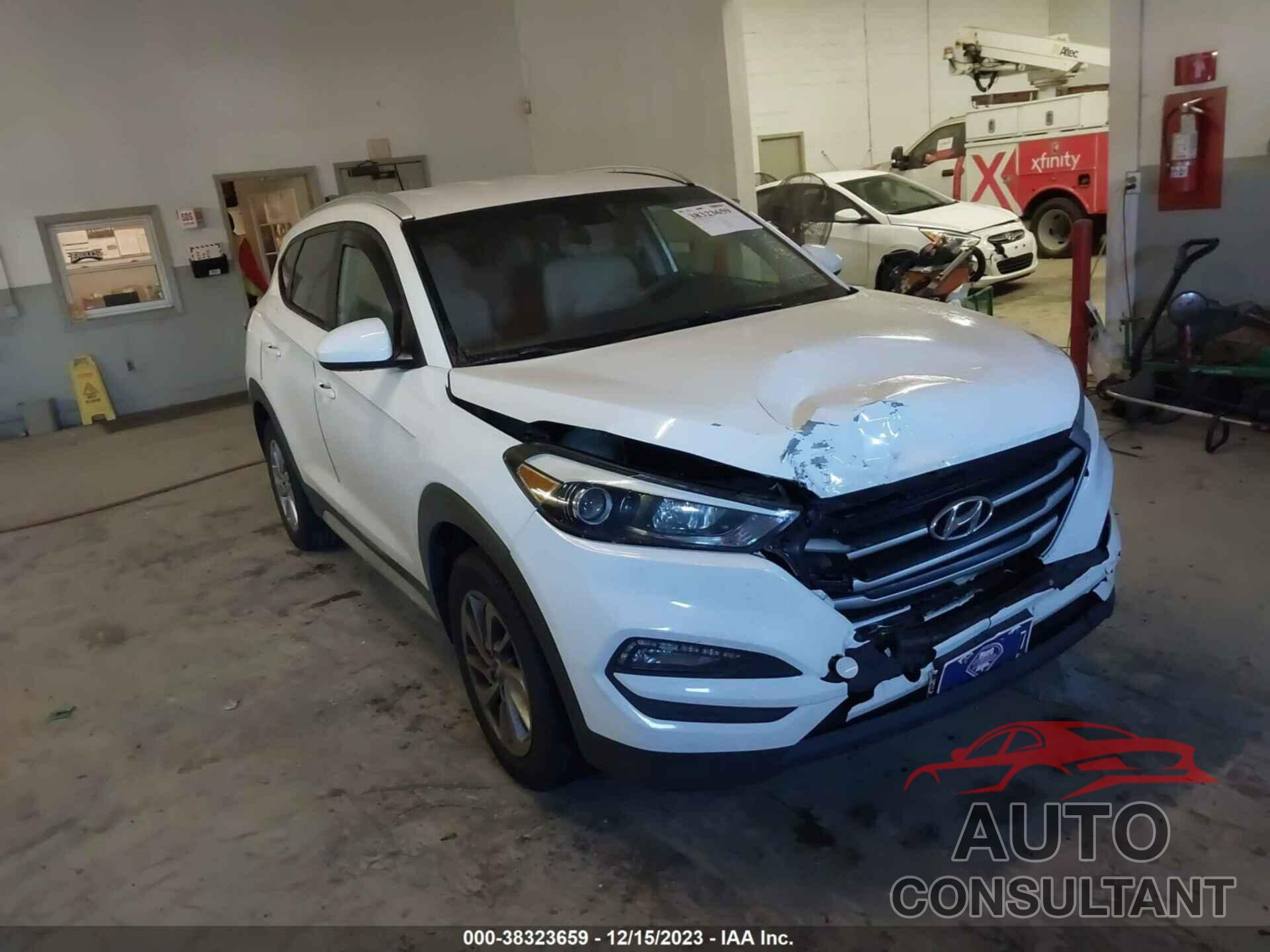 HYUNDAI TUCSON 2017 - KM8J33A40HU383372