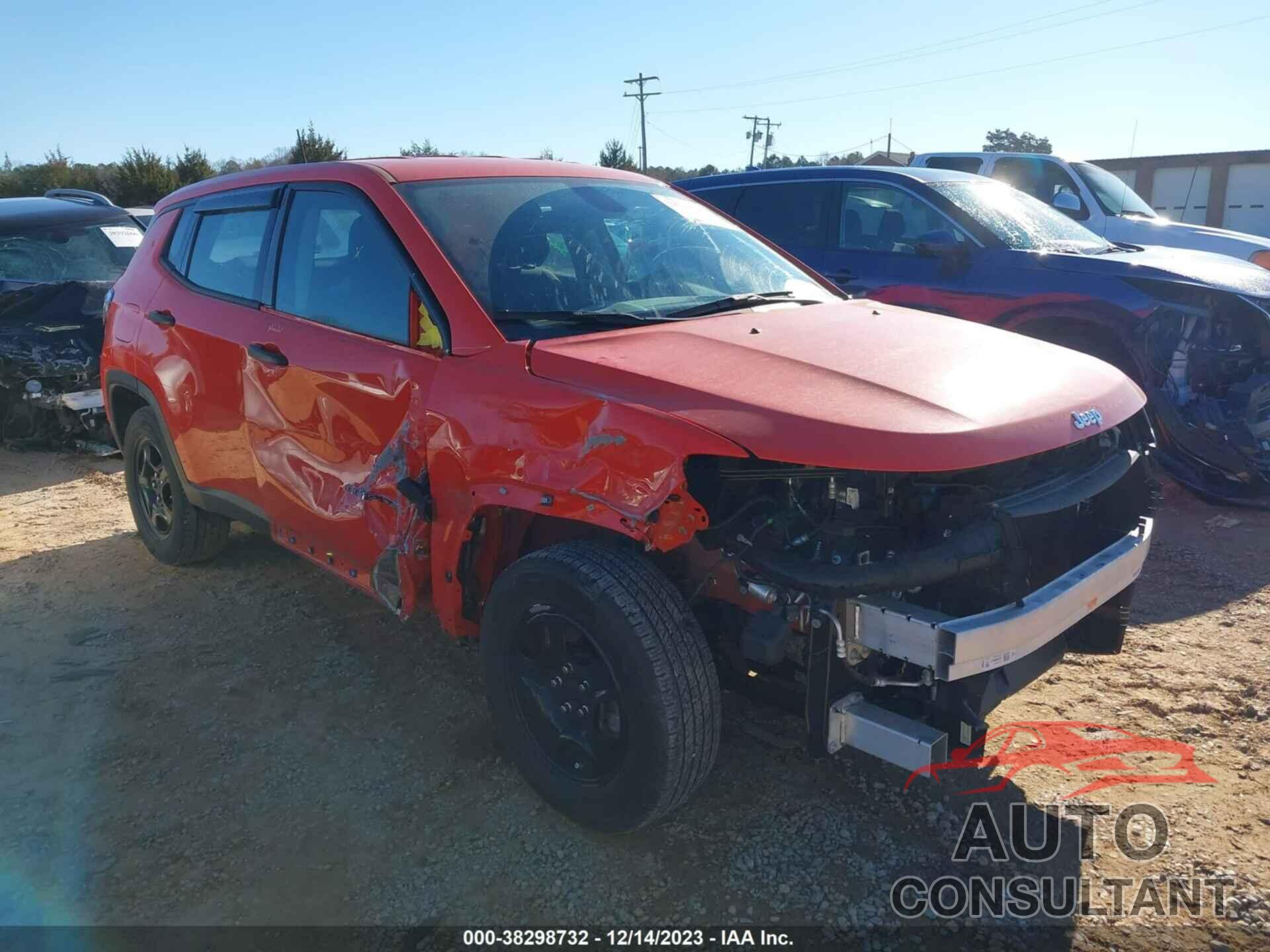 JEEP COMPASS 2018 - 3C4NJCAB7JT368751