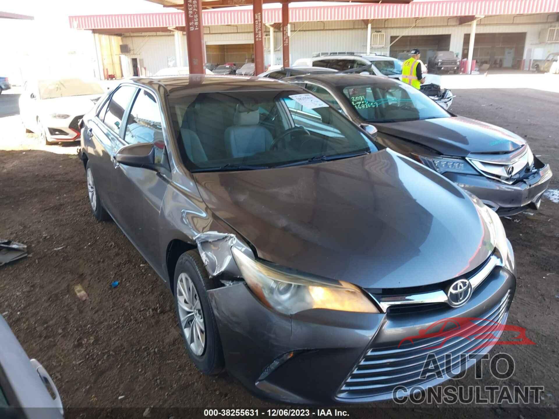 TOYOTA CAMRY 2016 - 4T4BF1FK2GR565862