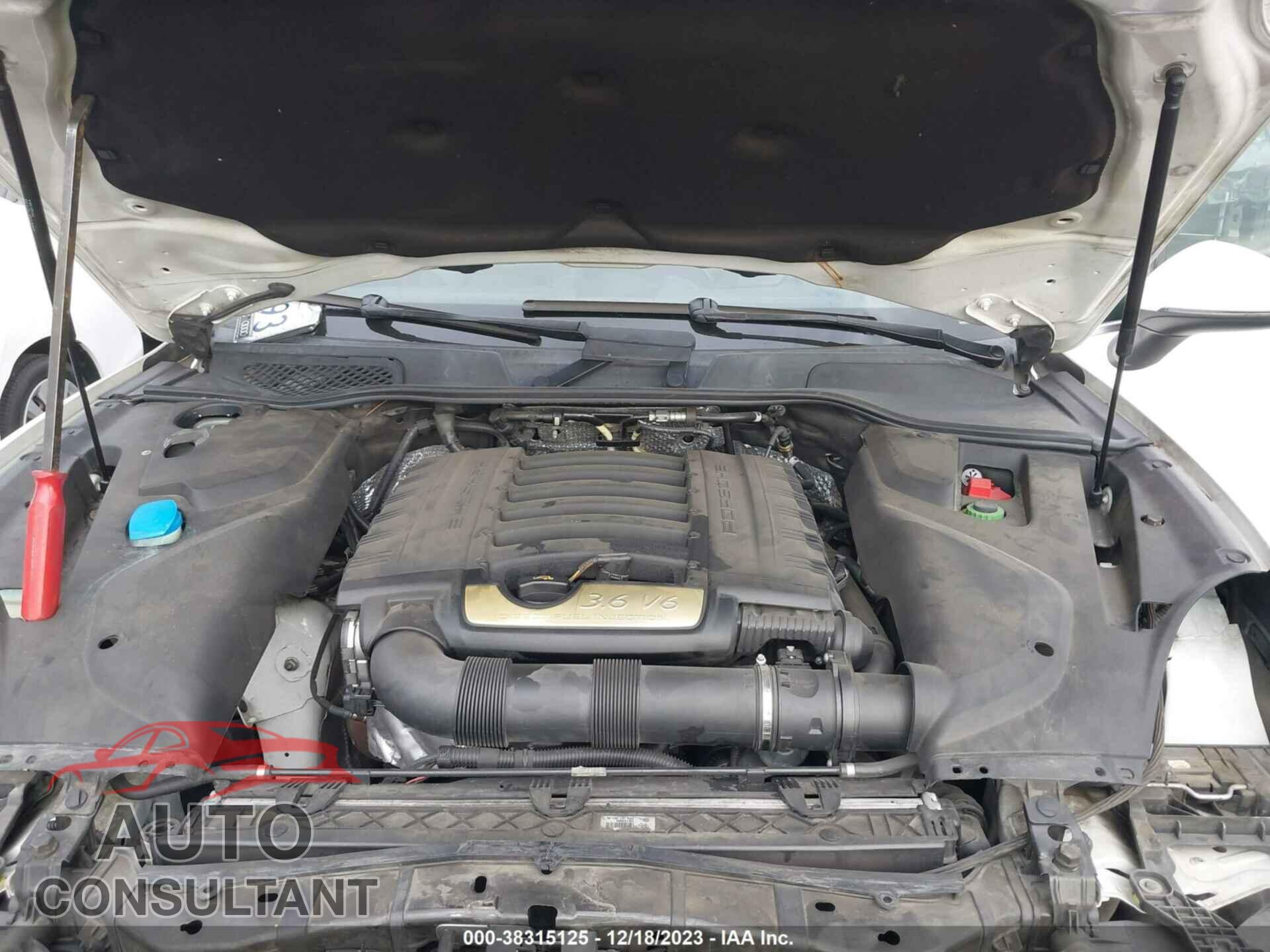 PORSCHE CAYENNE 2016 - WP1AA2A22GLA05494