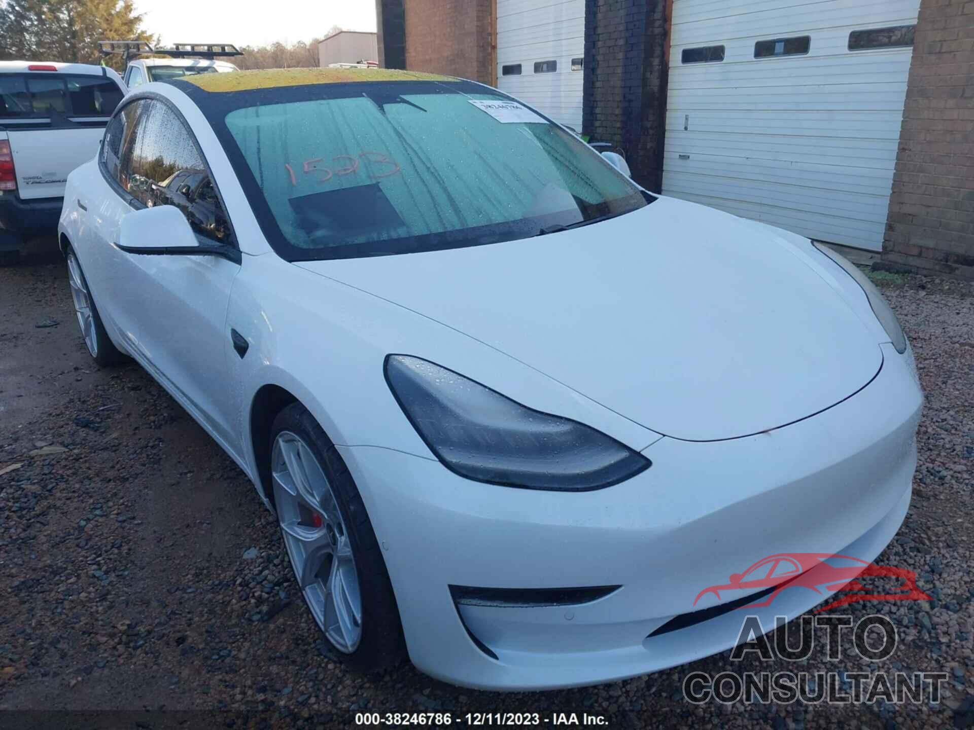 TESLA MODEL 3 2018 - 5YJ3E1EB5JF084351