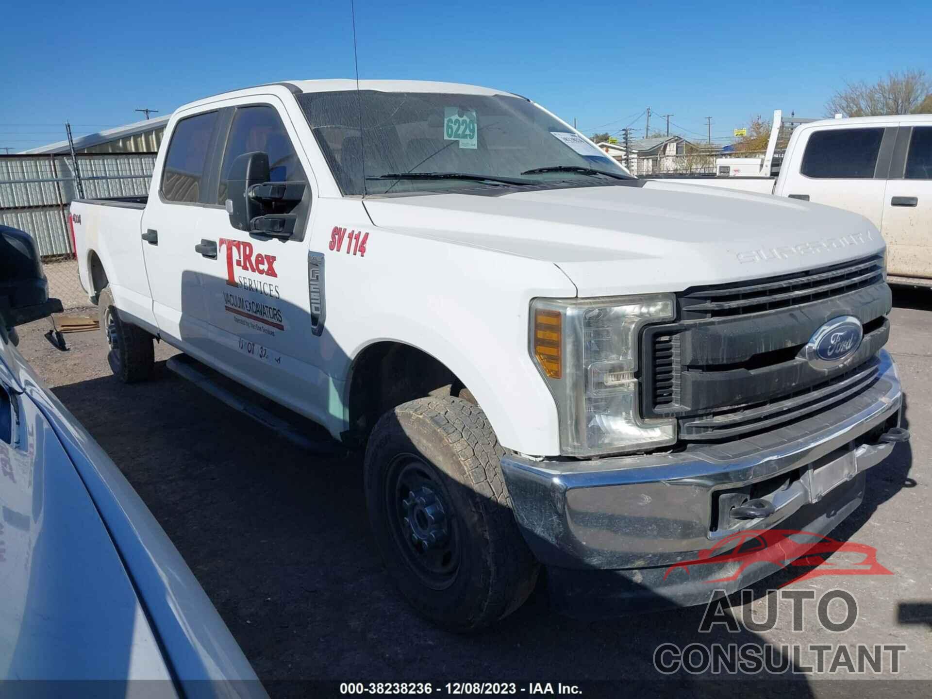 FORD F-250 2018 - 1FT7W2B65JEC24430