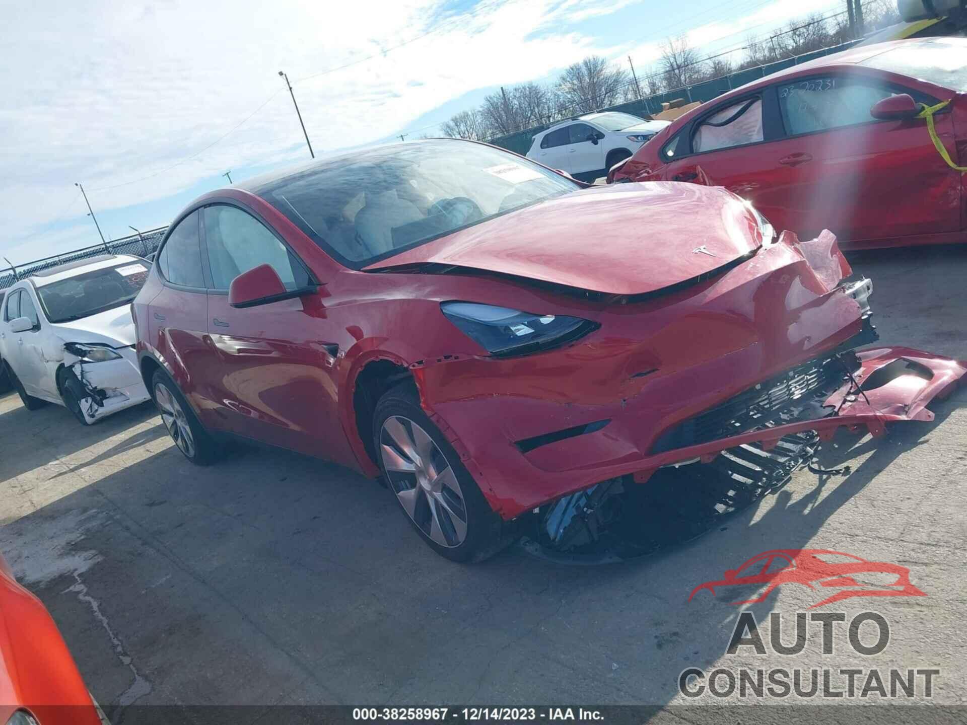 TESLA MODEL Y 2023 - 7SAYGDEE8PF780998