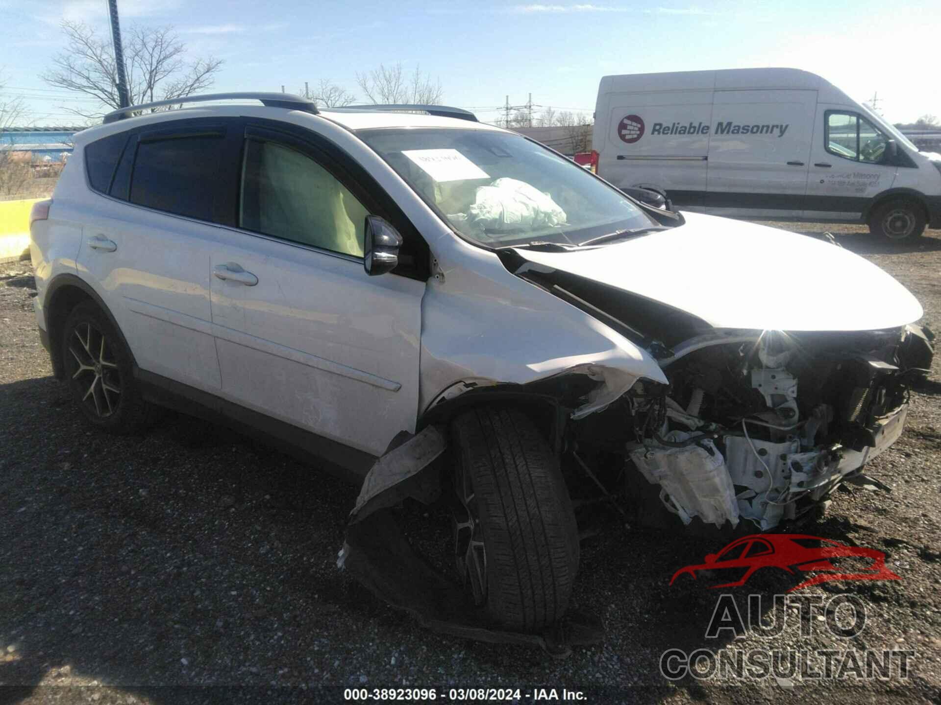 TOYOTA RAV4 2016 - JTMJFREV6GJ089010