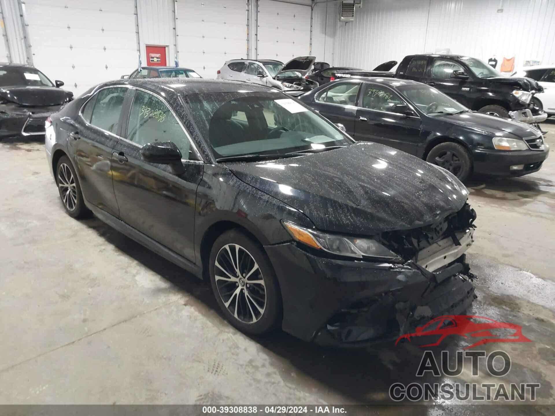 TOYOTA CAMRY 2020 - 4T1G11AK1LU858622