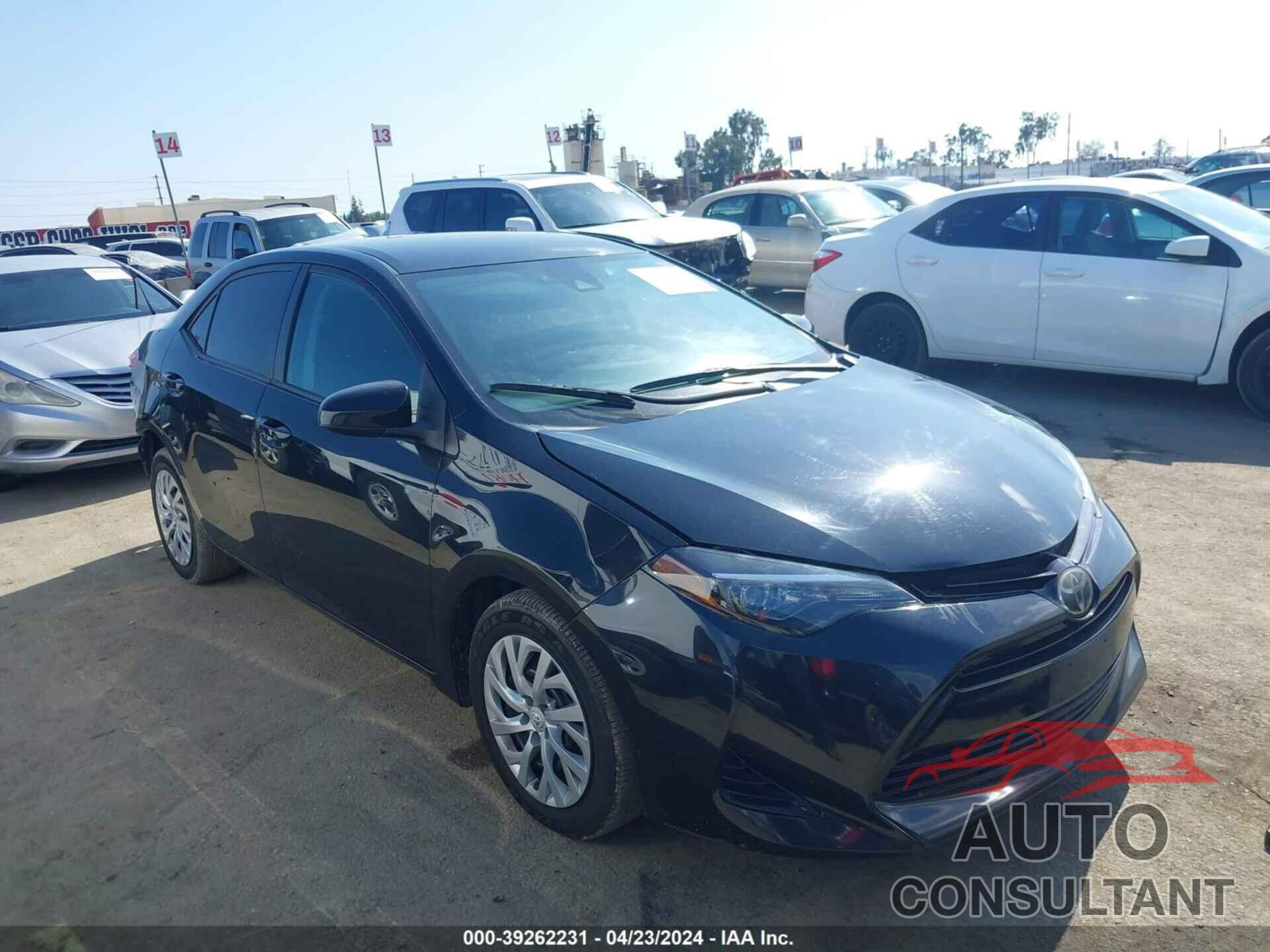 TOYOTA COROLLA 2018 - 2T1BURHE3JC053560