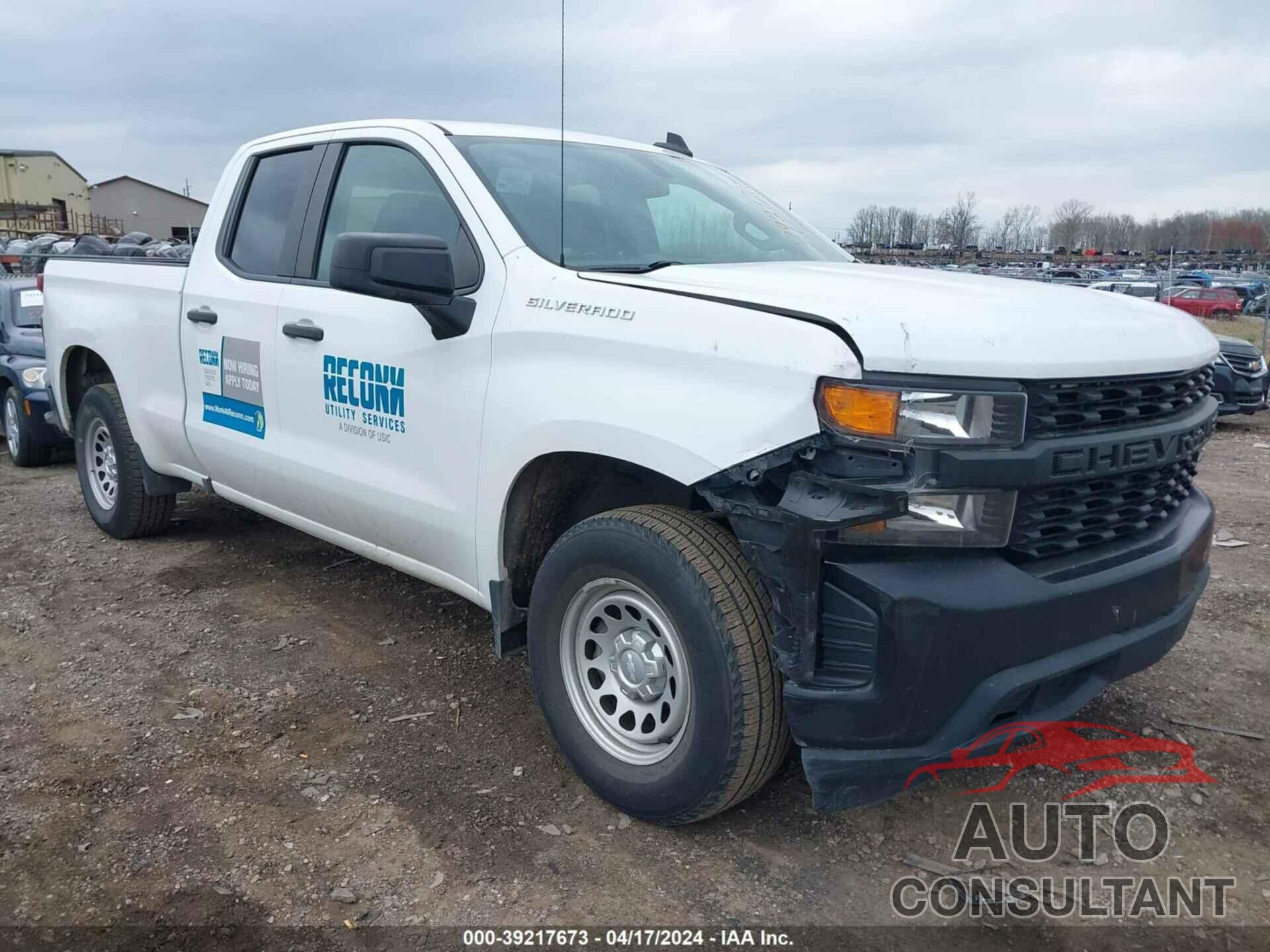CHEVROLET SILVERADO 1500 2019 - 1GCRWAEH3KZ204641