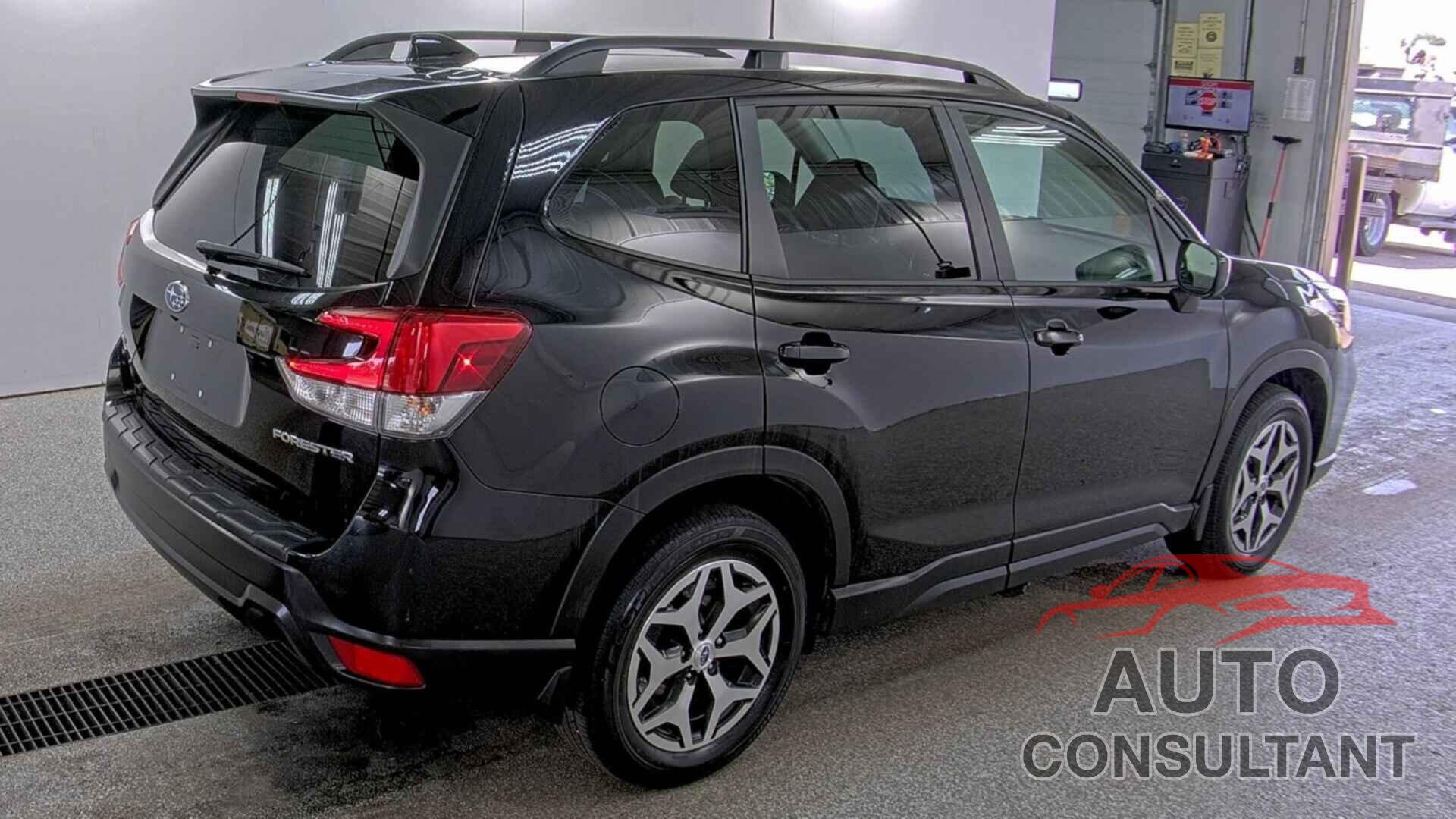 SUBARU FORESTER 2021 - JF2SKAJC4MH573400