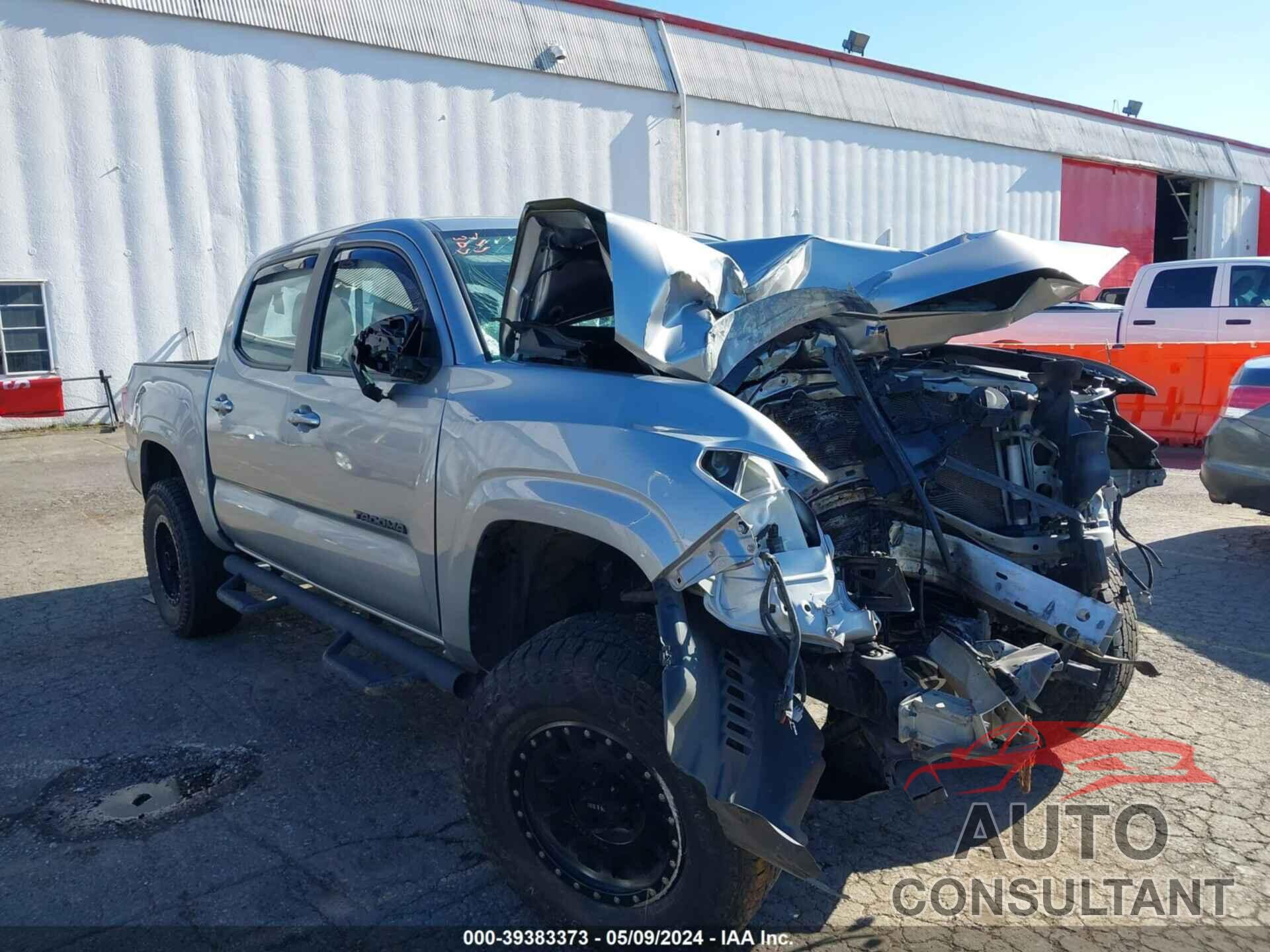 TOYOTA TACOMA 2018 - 5TFAX5GNXJX120167