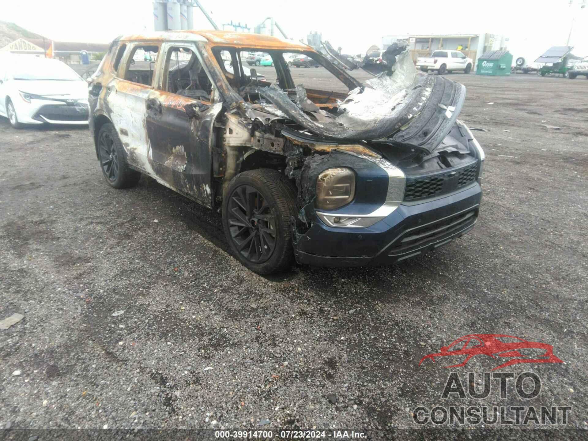 MITSUBISHI OUTLANDER 2023 - JA4J4UA8XPZ013200
