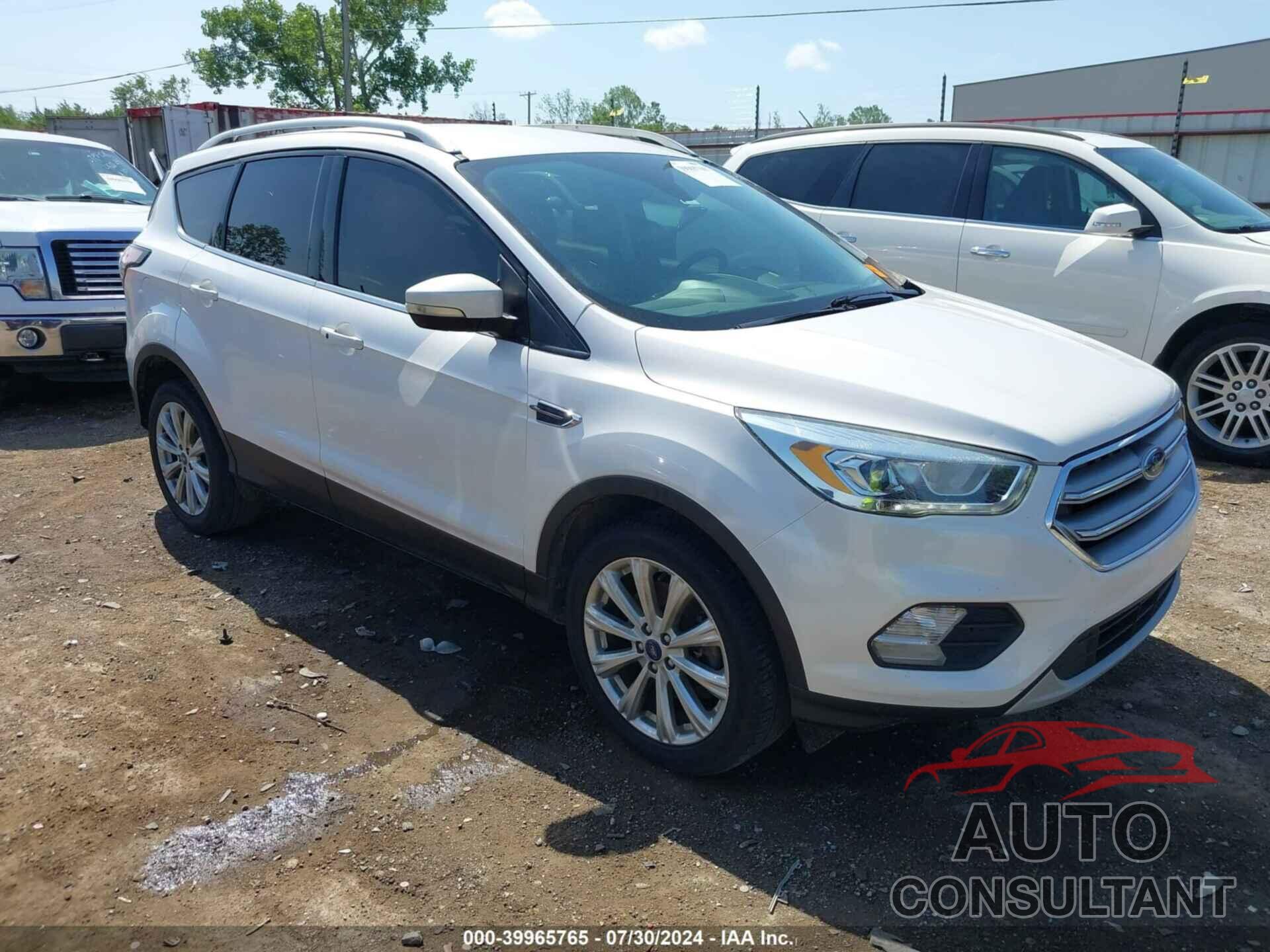 FORD ESCAPE 2017 - 1FMCU9JD3HUE53830