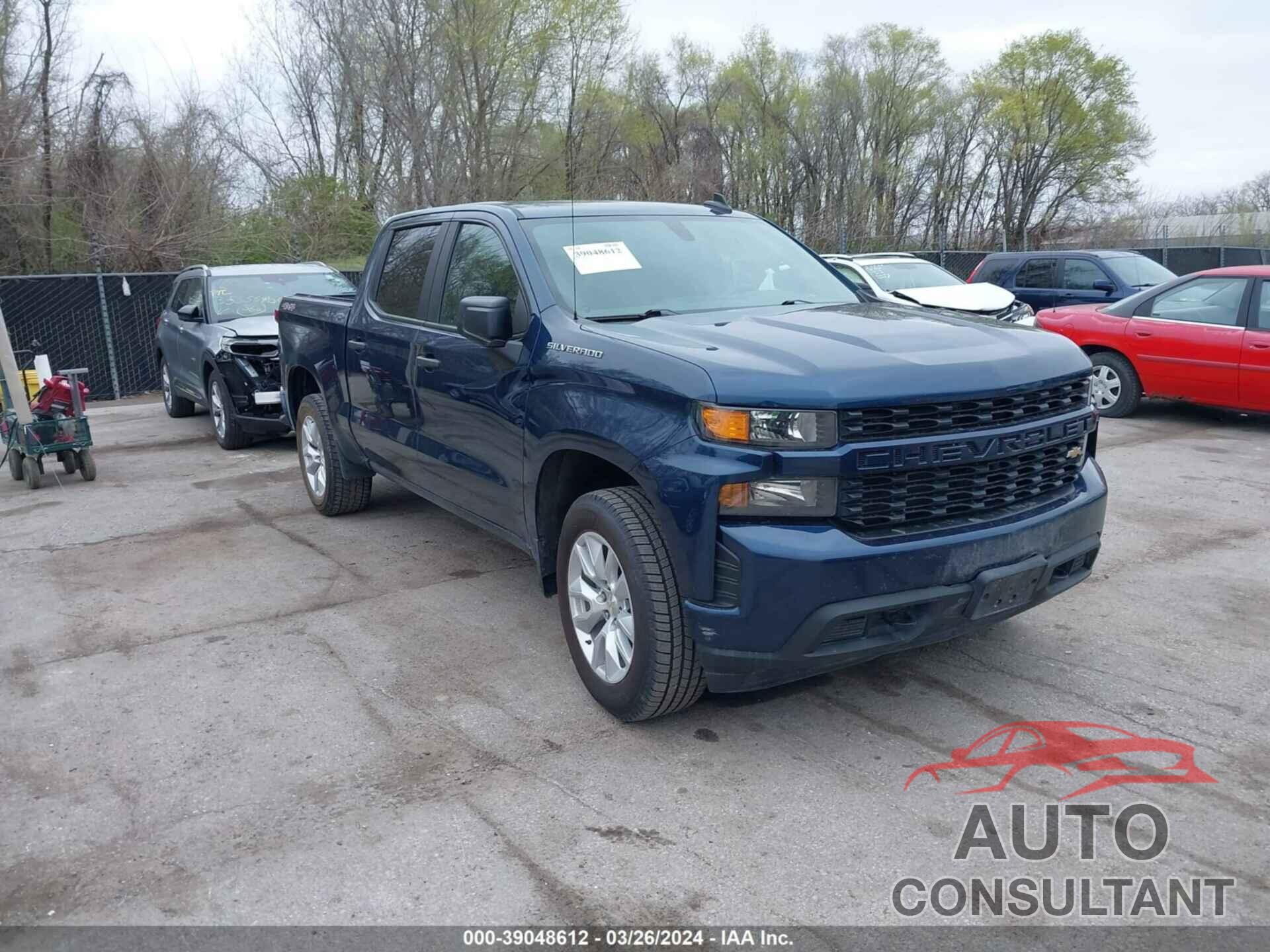CHEVROLET SILVERADO 1500 2021 - 1GCUYBEF9MZ219382