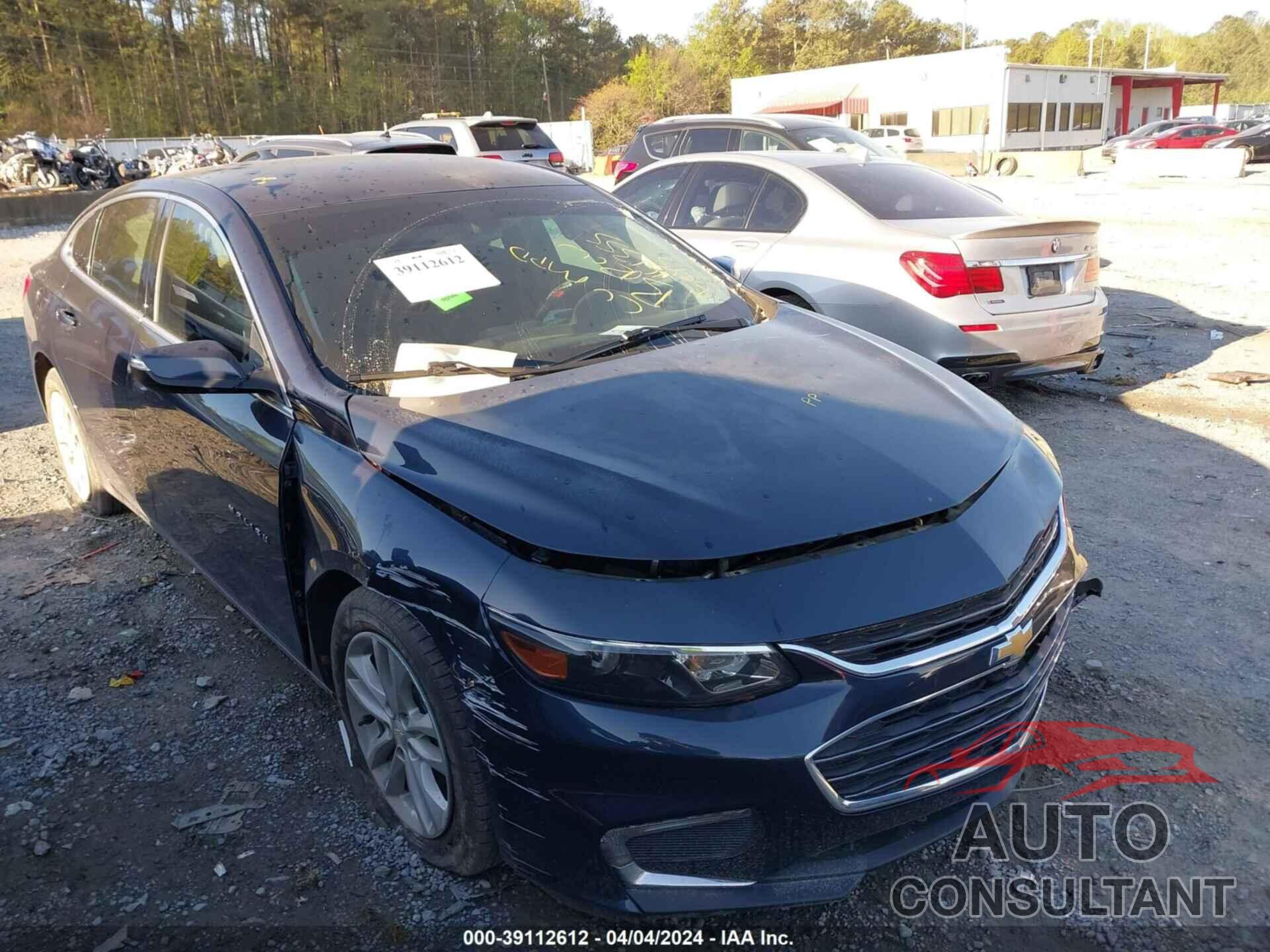 CHEVROLET MALIBU 2017 - 1G1ZE5ST8HF161355
