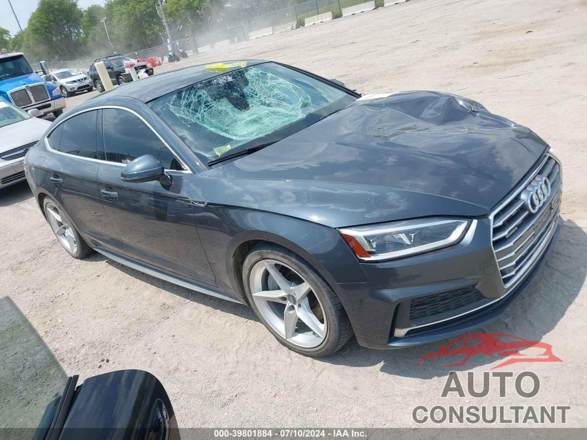 AUDI A5 2018 - WAUENCF5XJA099396