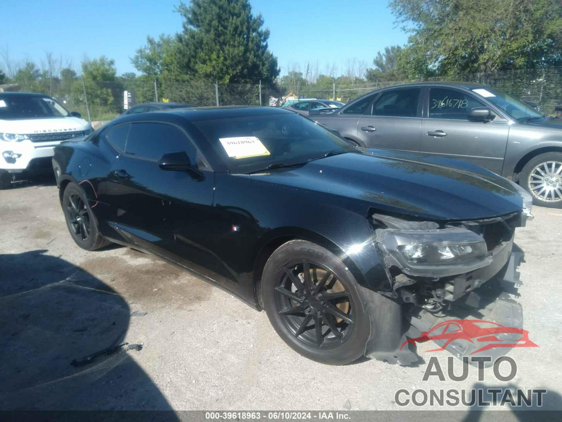 CHEVROLET CAMARO 2017 - 1G1FB1RX2H0132109