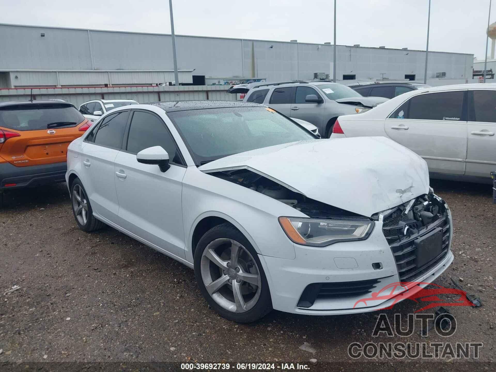 AUDI A3 2016 - WAUA7GFF4G1004123