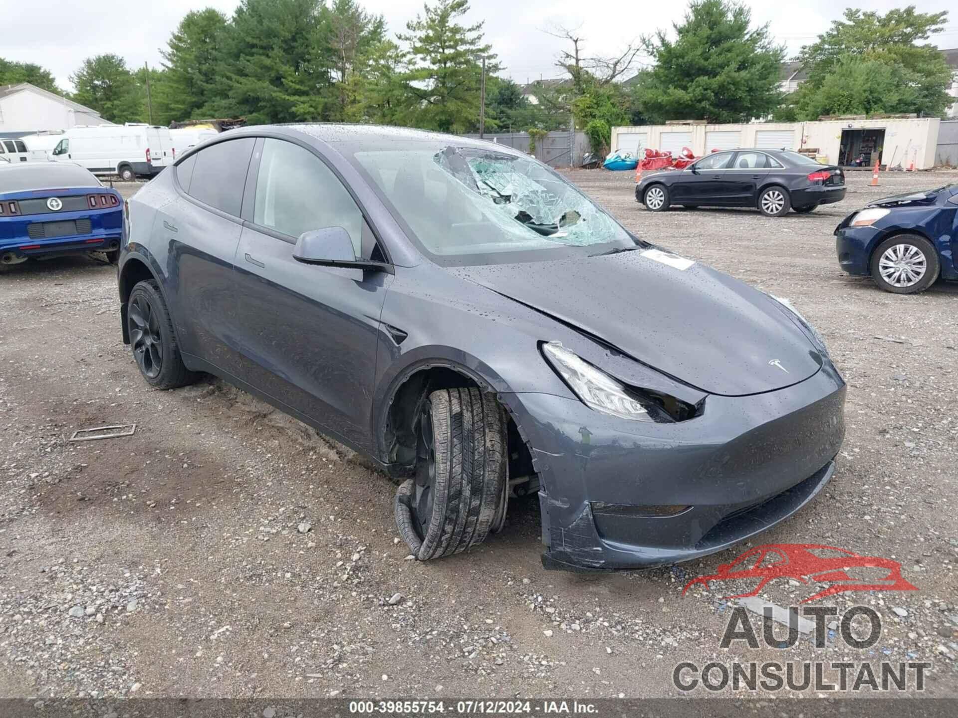 TESLA MODEL Y 2021 - 5YJYGDEE6MF138658