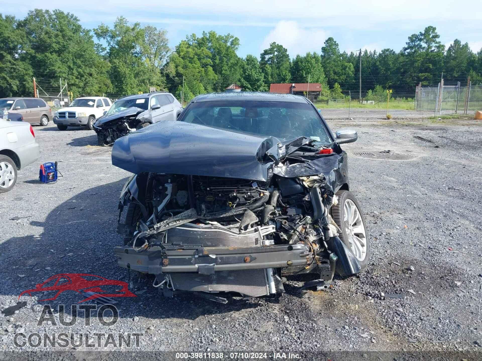 FORD TAURUS 2017 - 1FAHP2F88HG120905