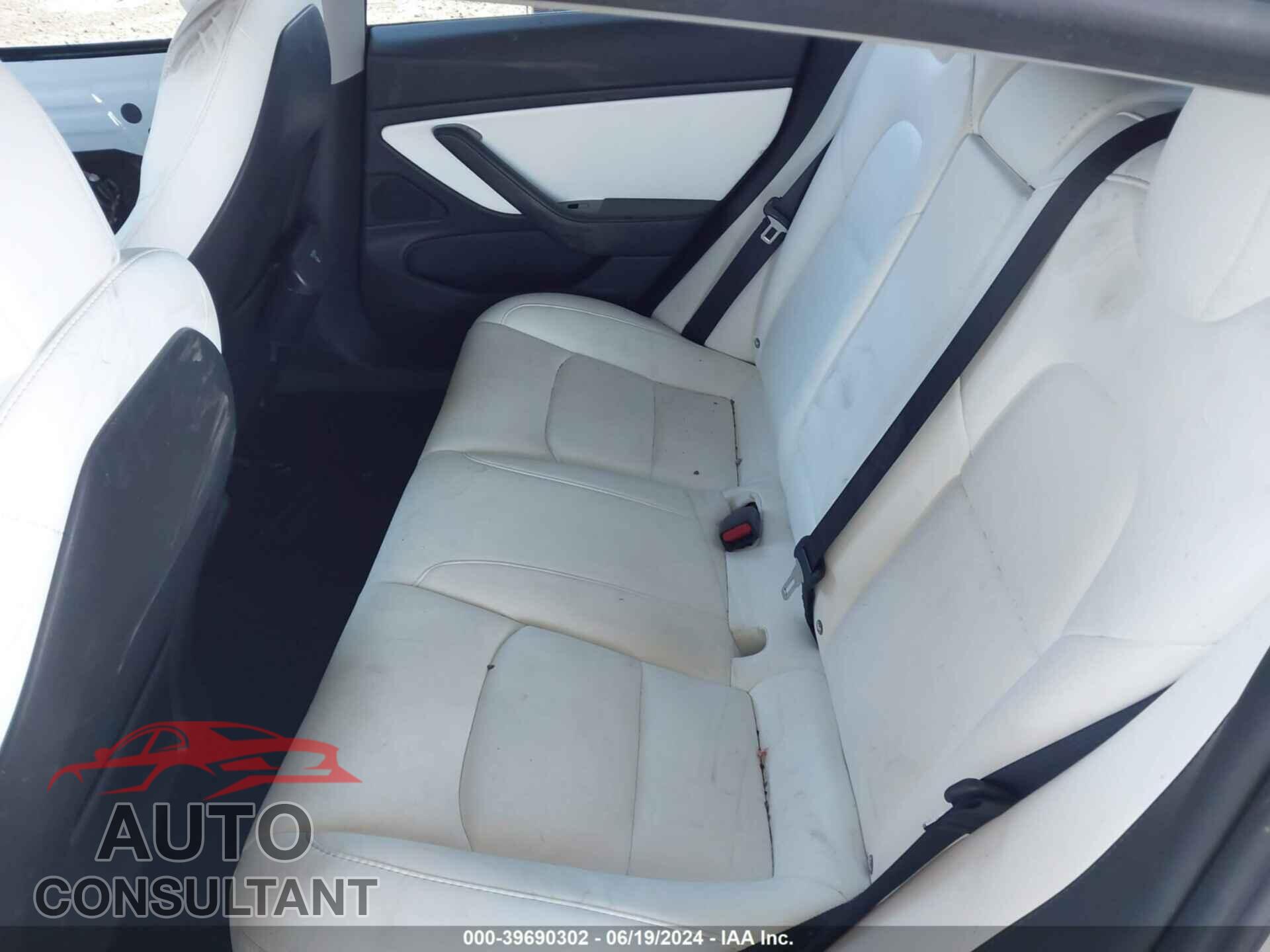 TESLA MODEL 3 2018 - 5YJ3E1EA9JF169636