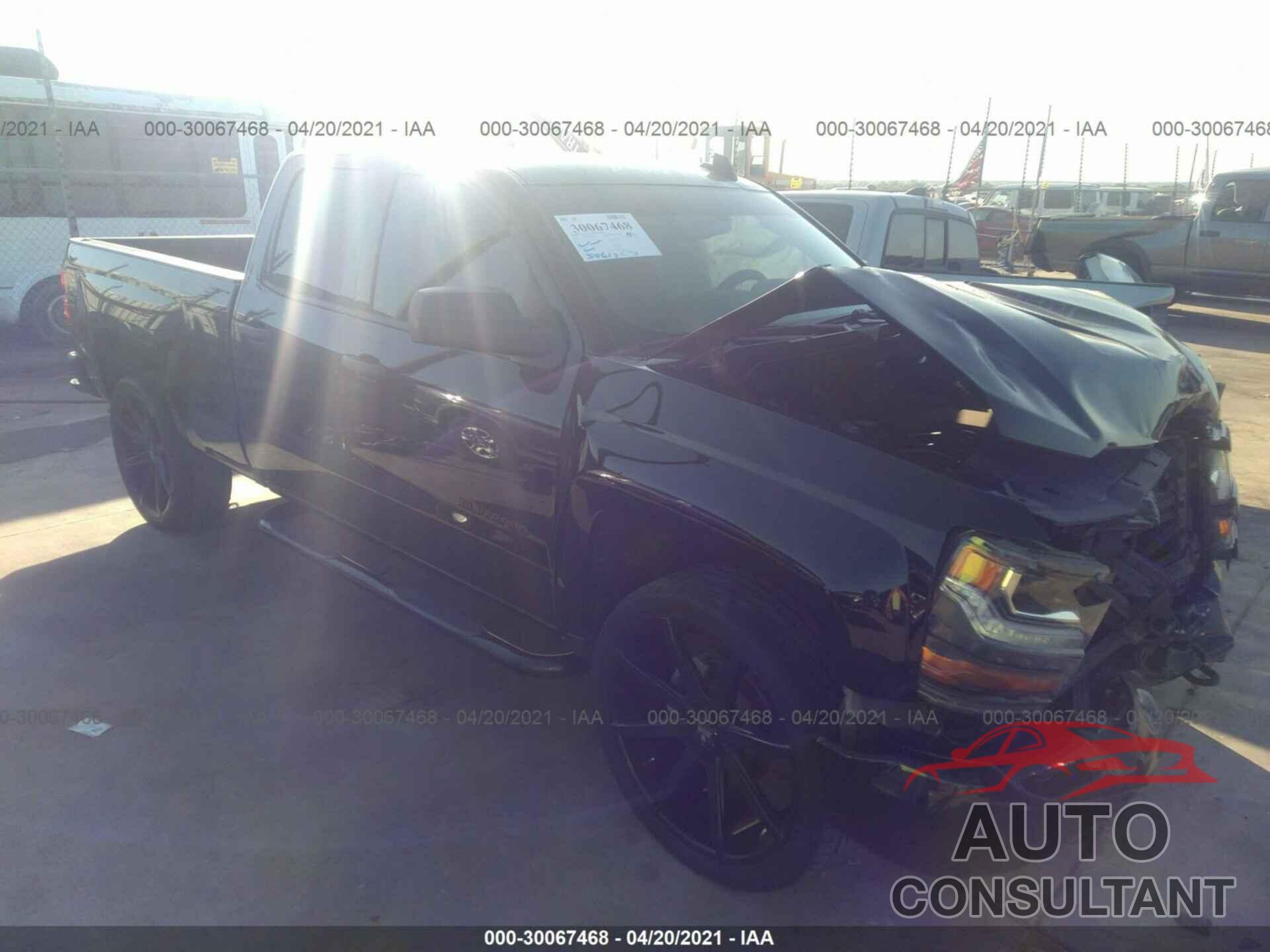 CHEVROLET SILVERADO 1500 2018 - 1GCRCPEC0JZ216728