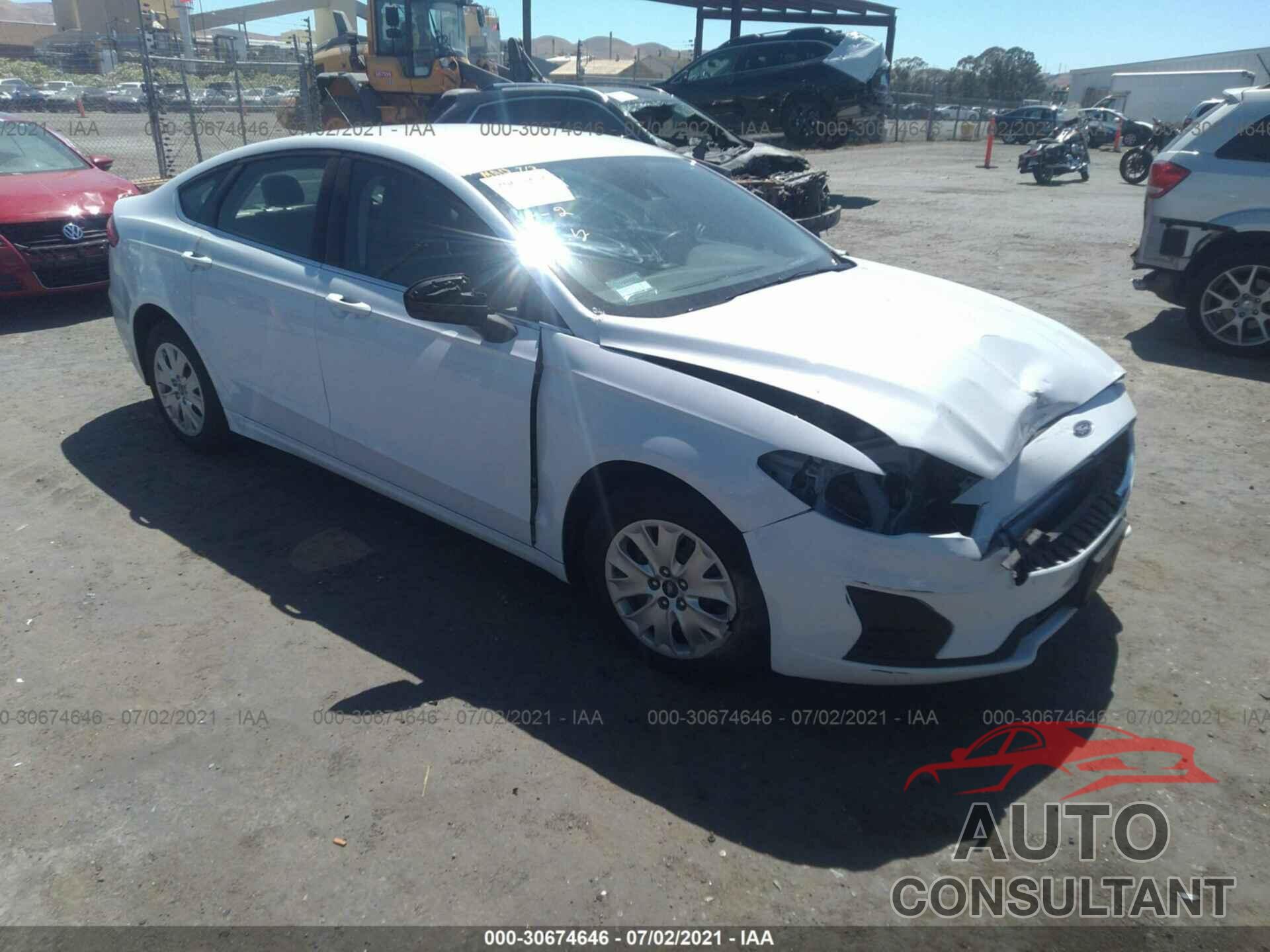 FORD FUSION 2019 - 3FA6P0G72KR135983