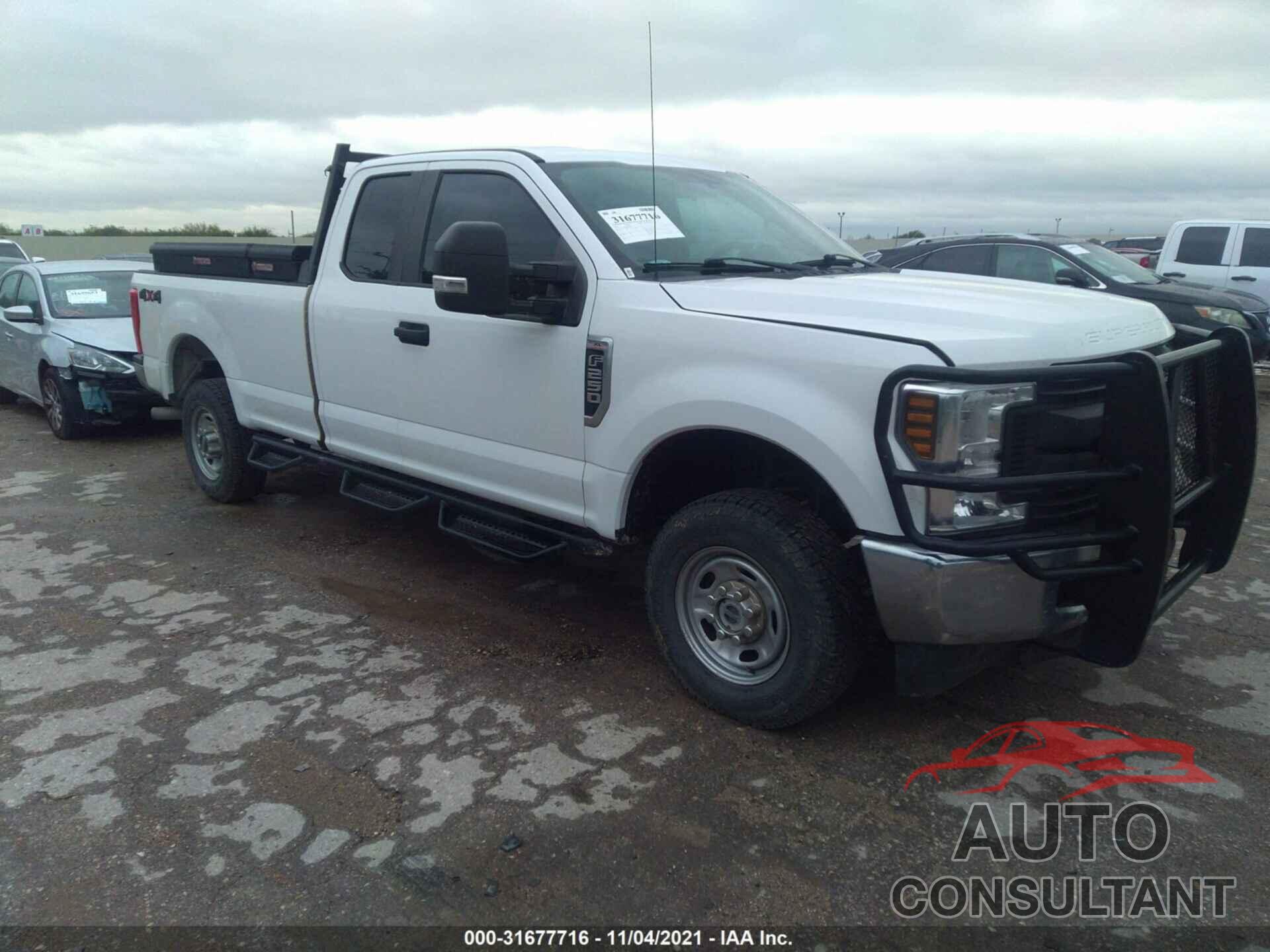 FORD SUPER DUTY F-250 SRW 2018 - 1FT7X2B62JEB59078