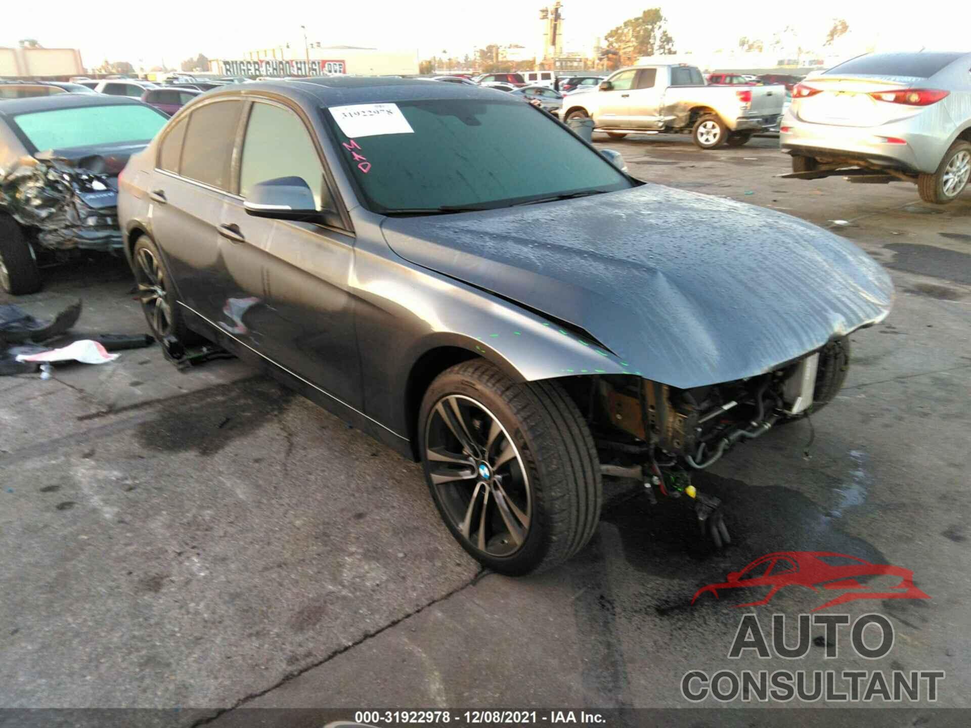 BMW 3 SERIES 2018 - WBA8B9G52JNU57610