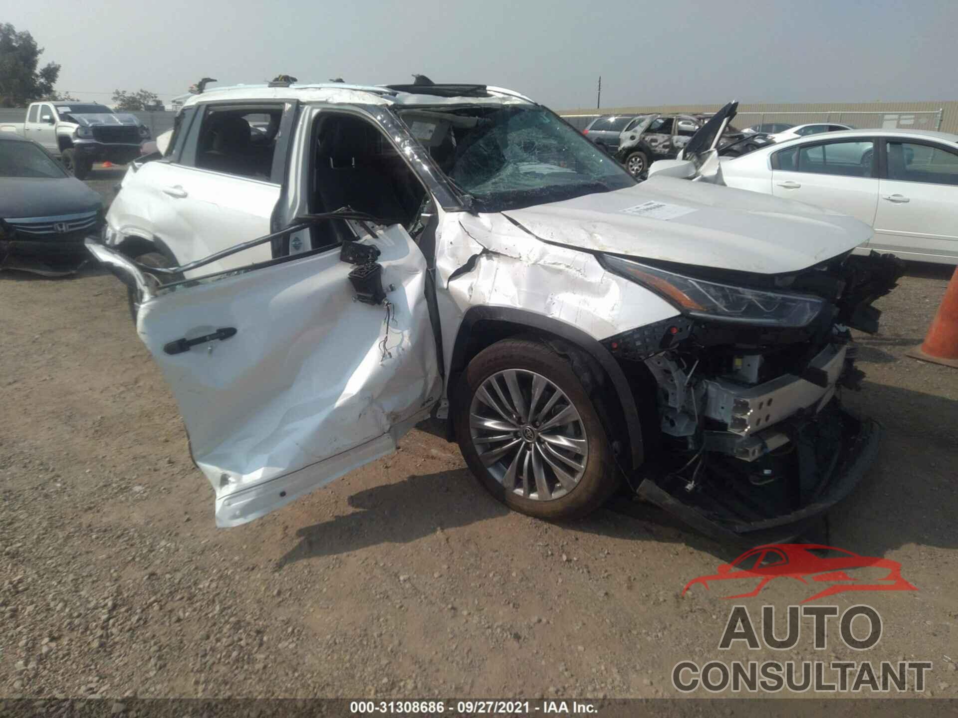 TOYOTA HIGHLANDER 2021 - 5TDEBRCH3MS030473