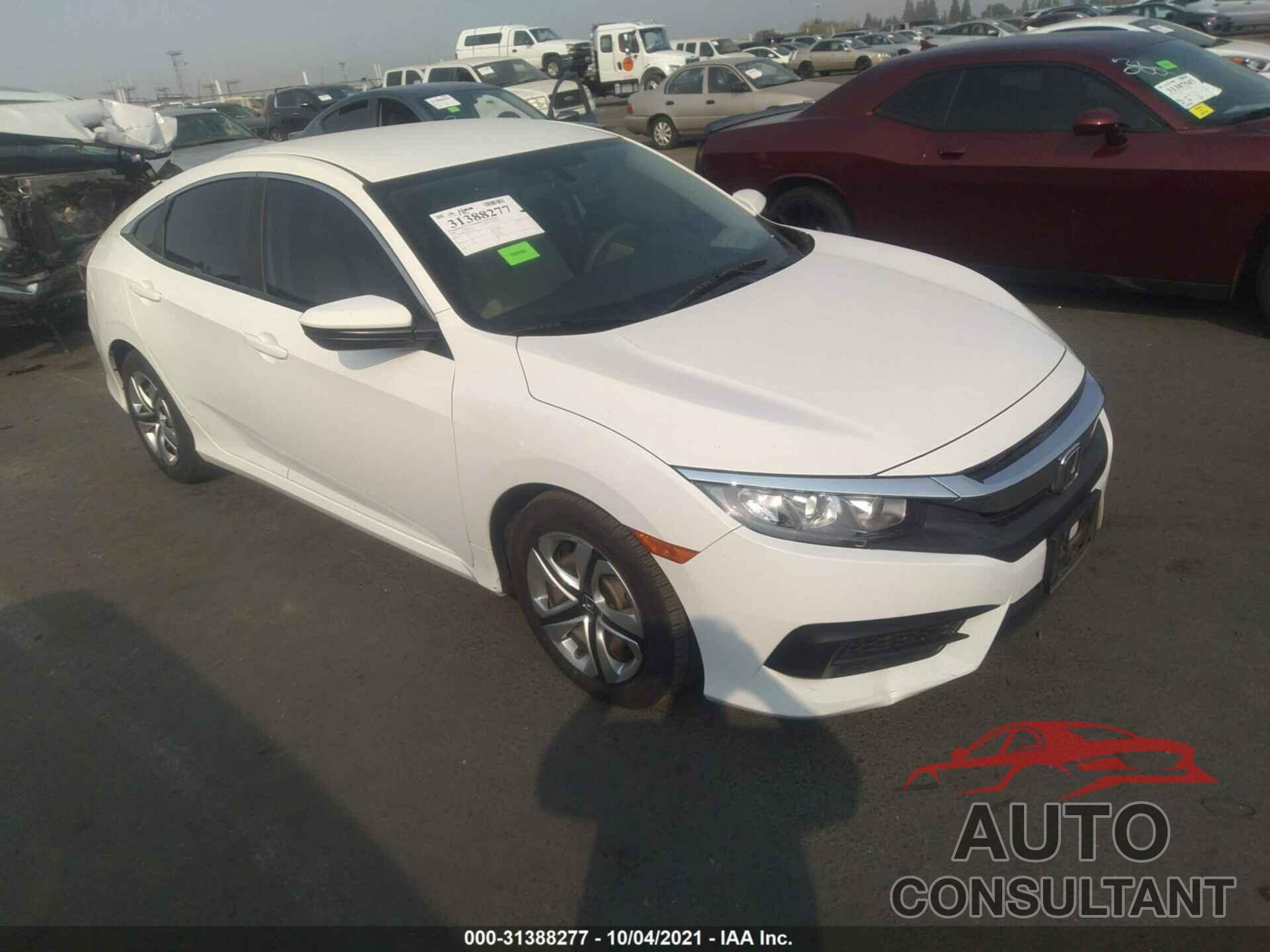 HONDA CIVIC SEDAN 2018 - 2HGFC2F56JH511159